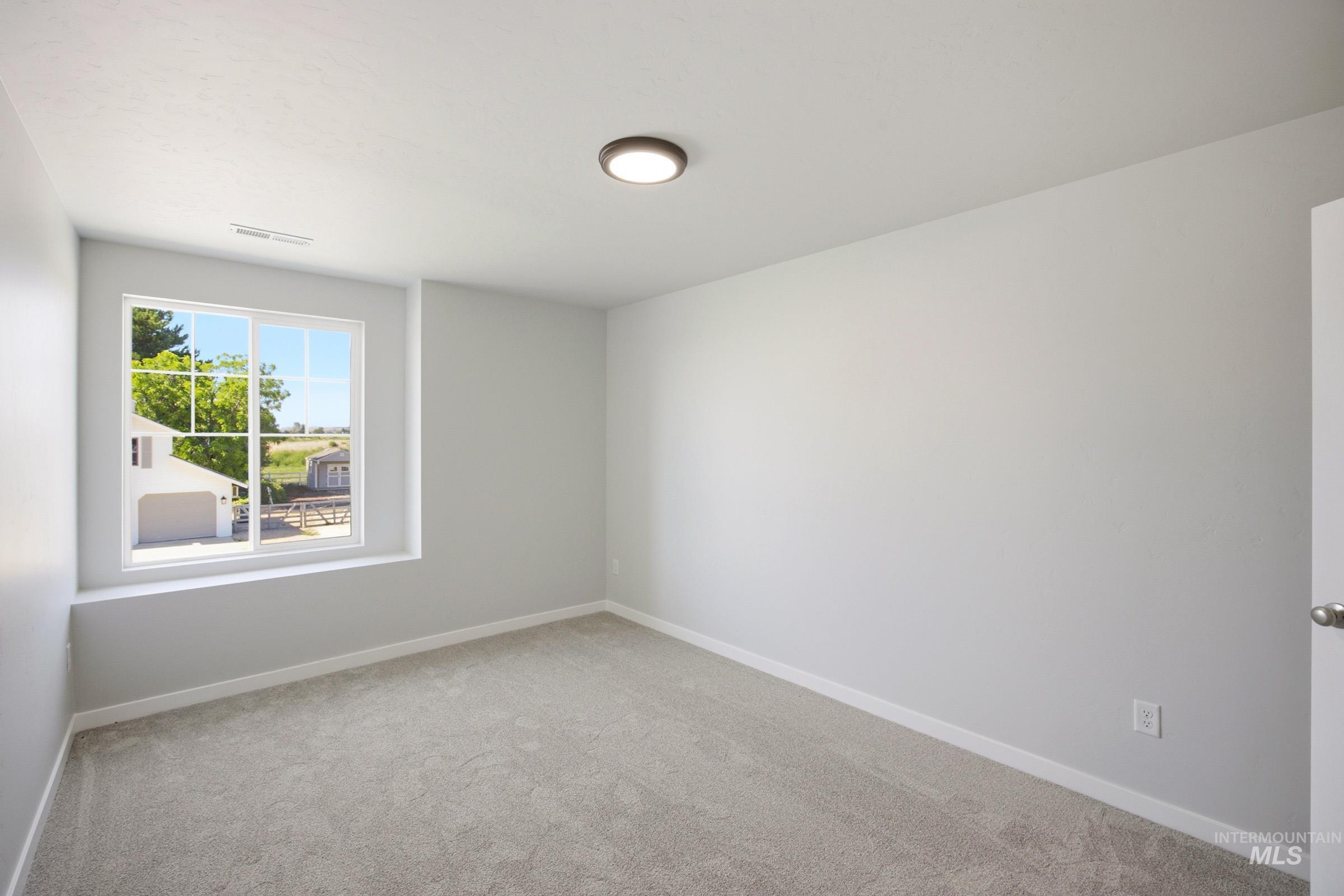 12854 Ropers St Property Photo 18