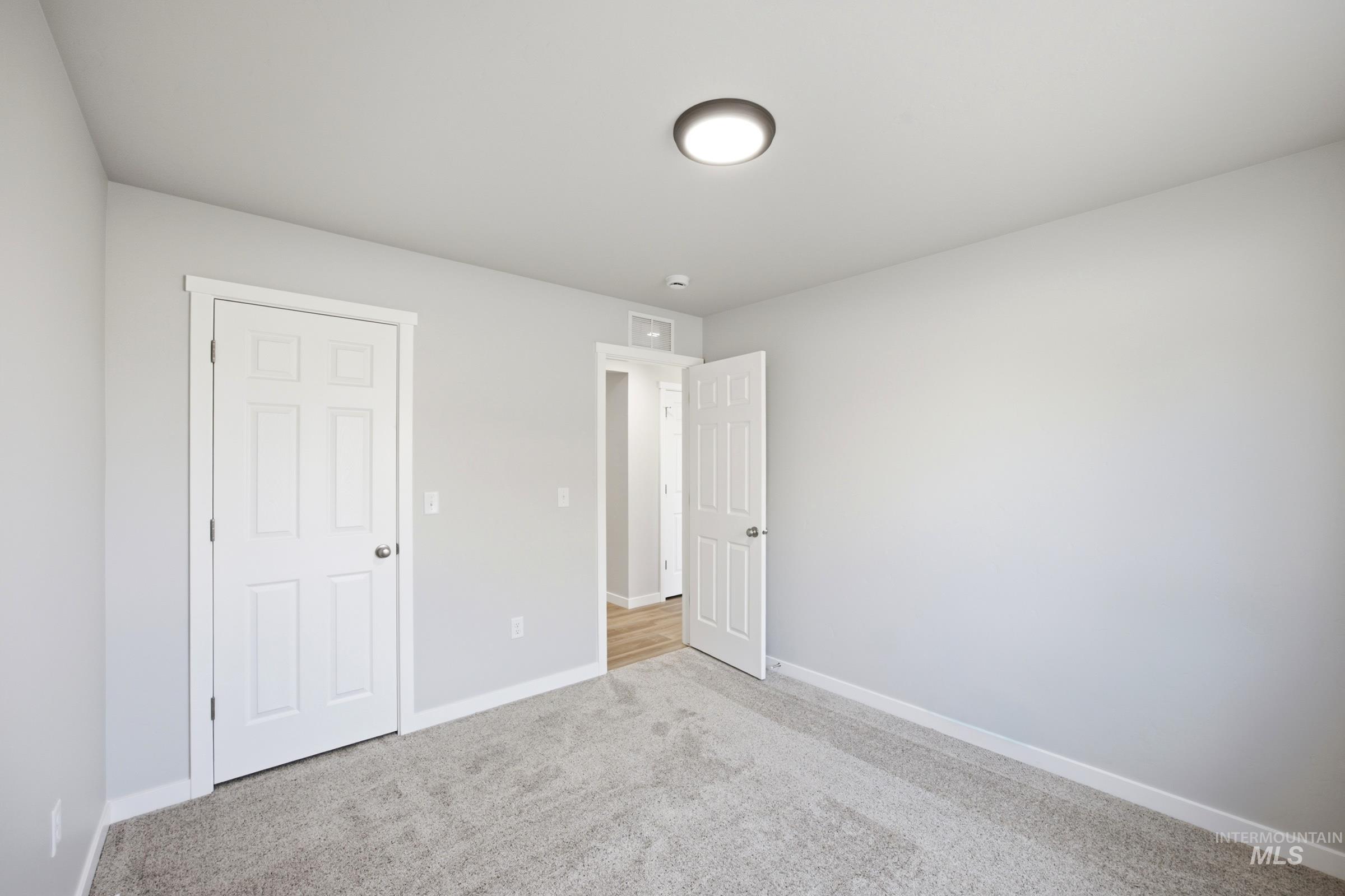 3381 E Red Maple Ct Property Photo 8