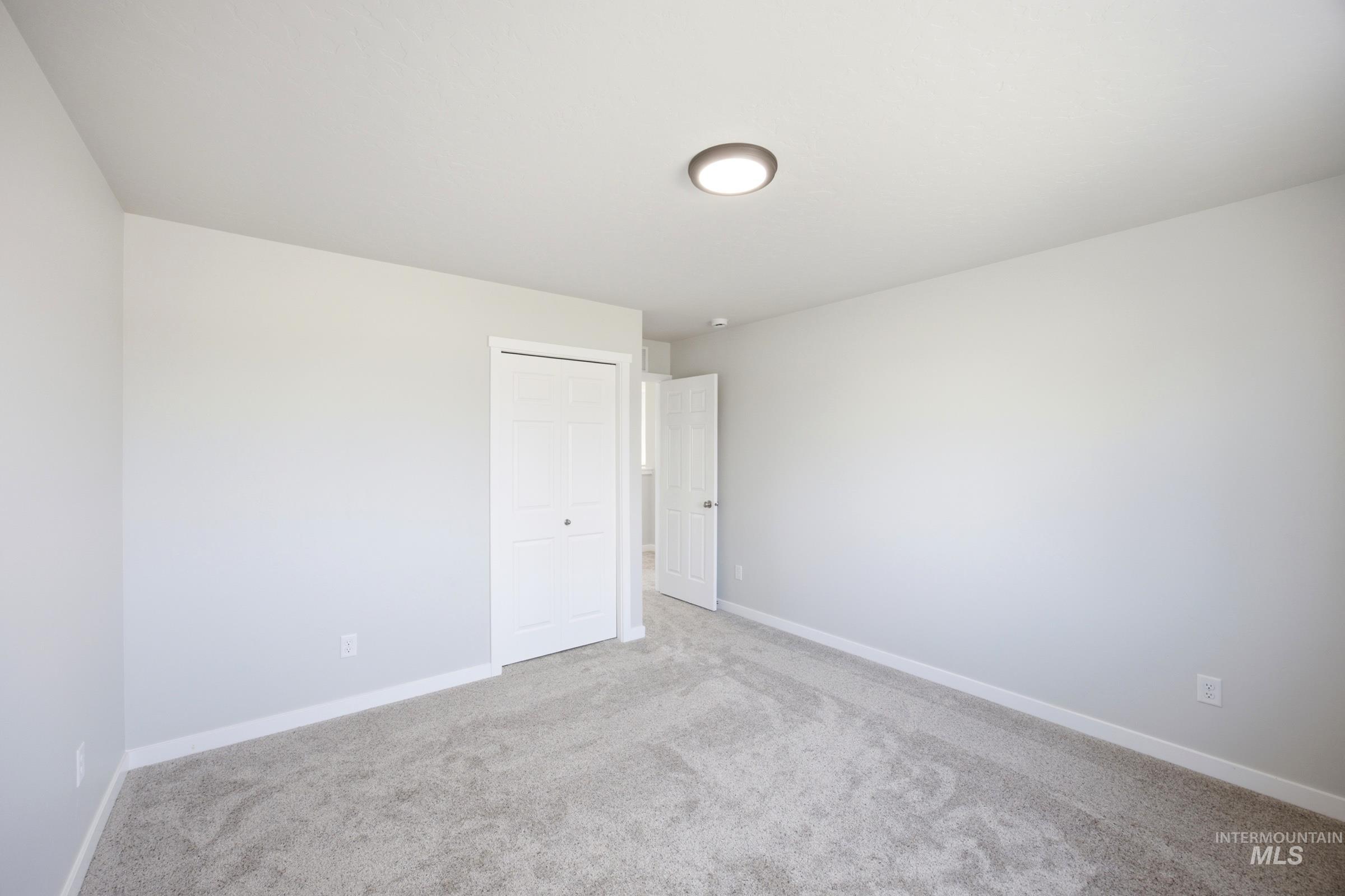 3381 E Red Maple Ct Property Photo 23