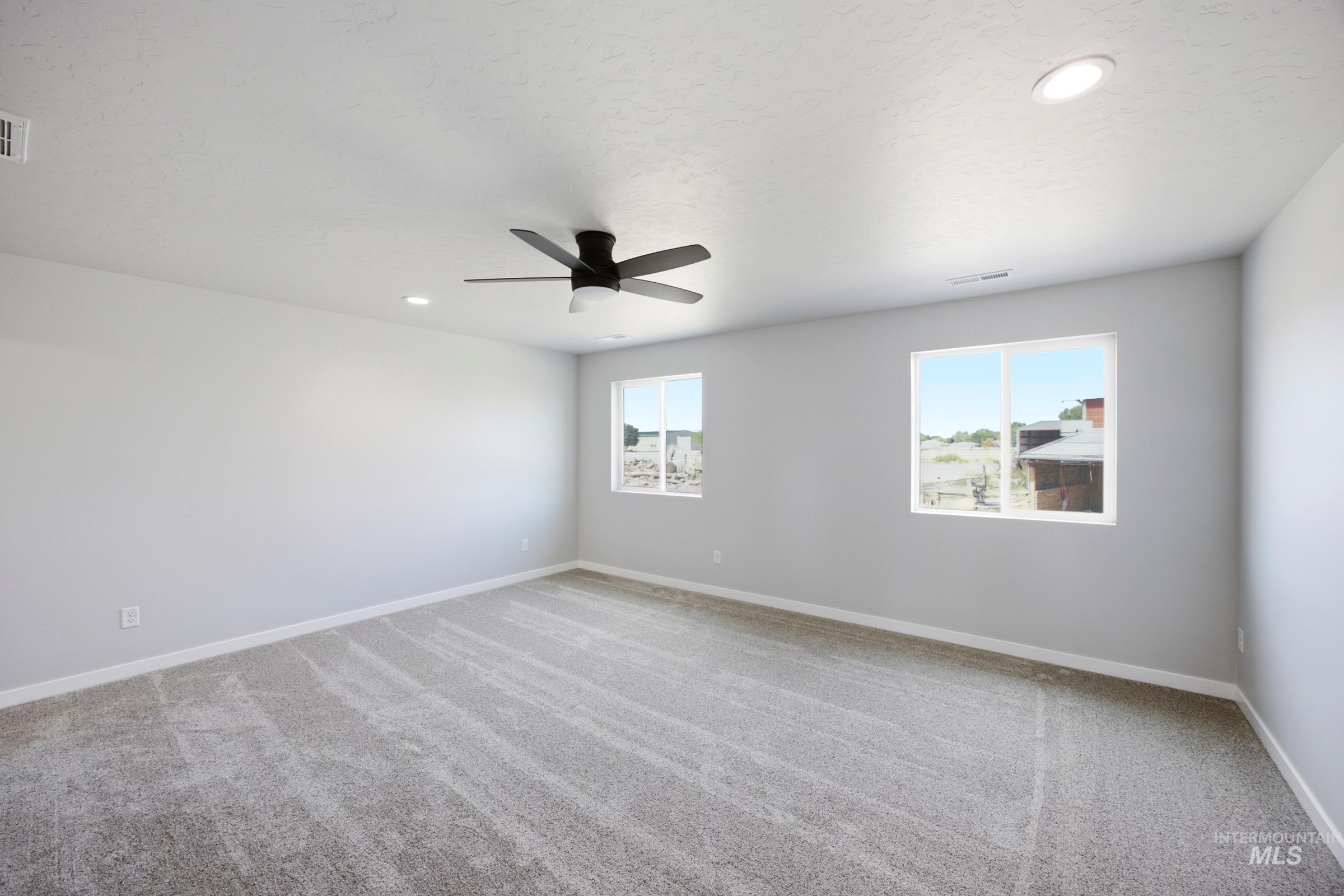 3381 E Red Maple Ct Property Photo 24