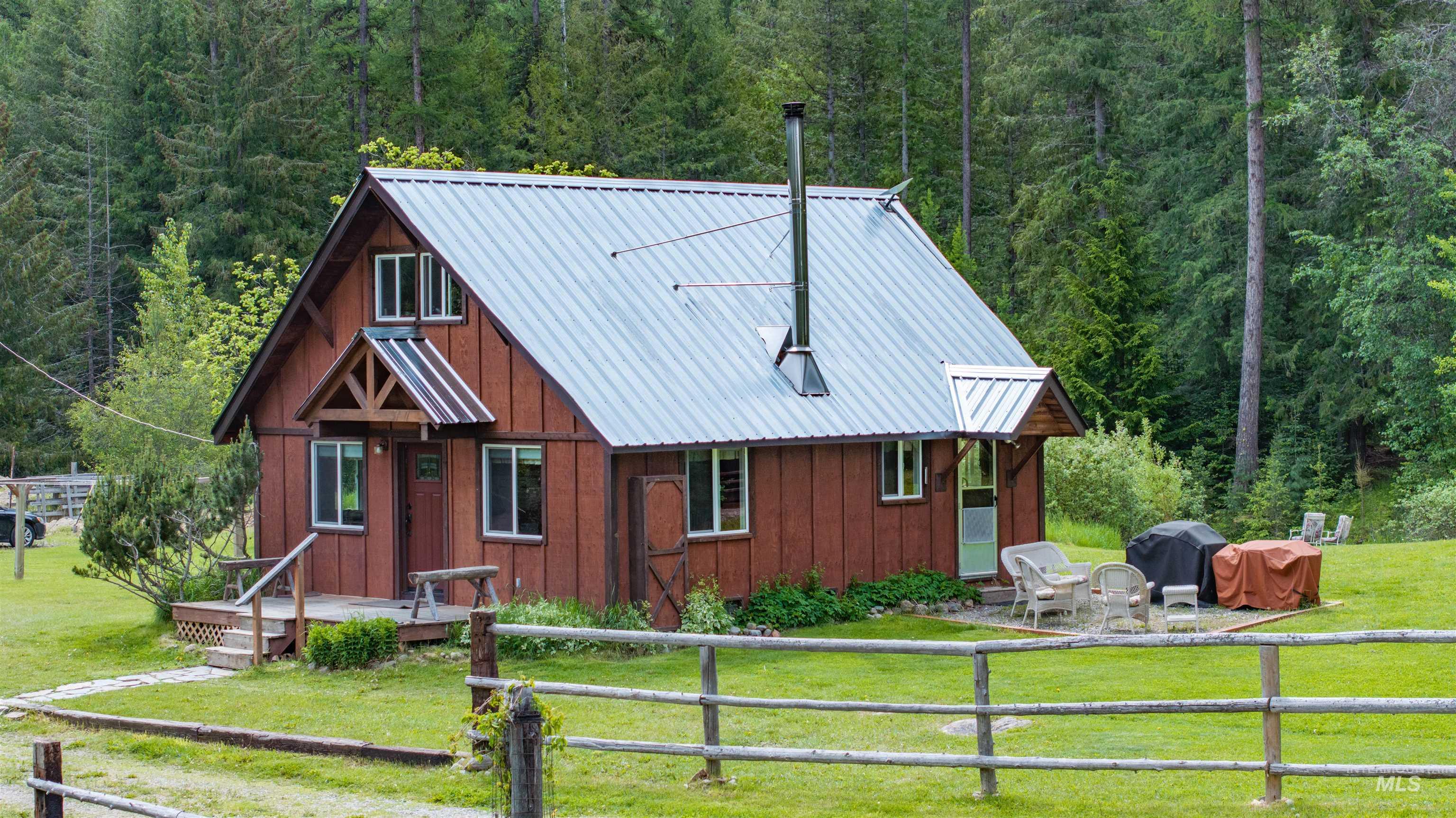 5692 Meadow Creek Road Property Photo 6