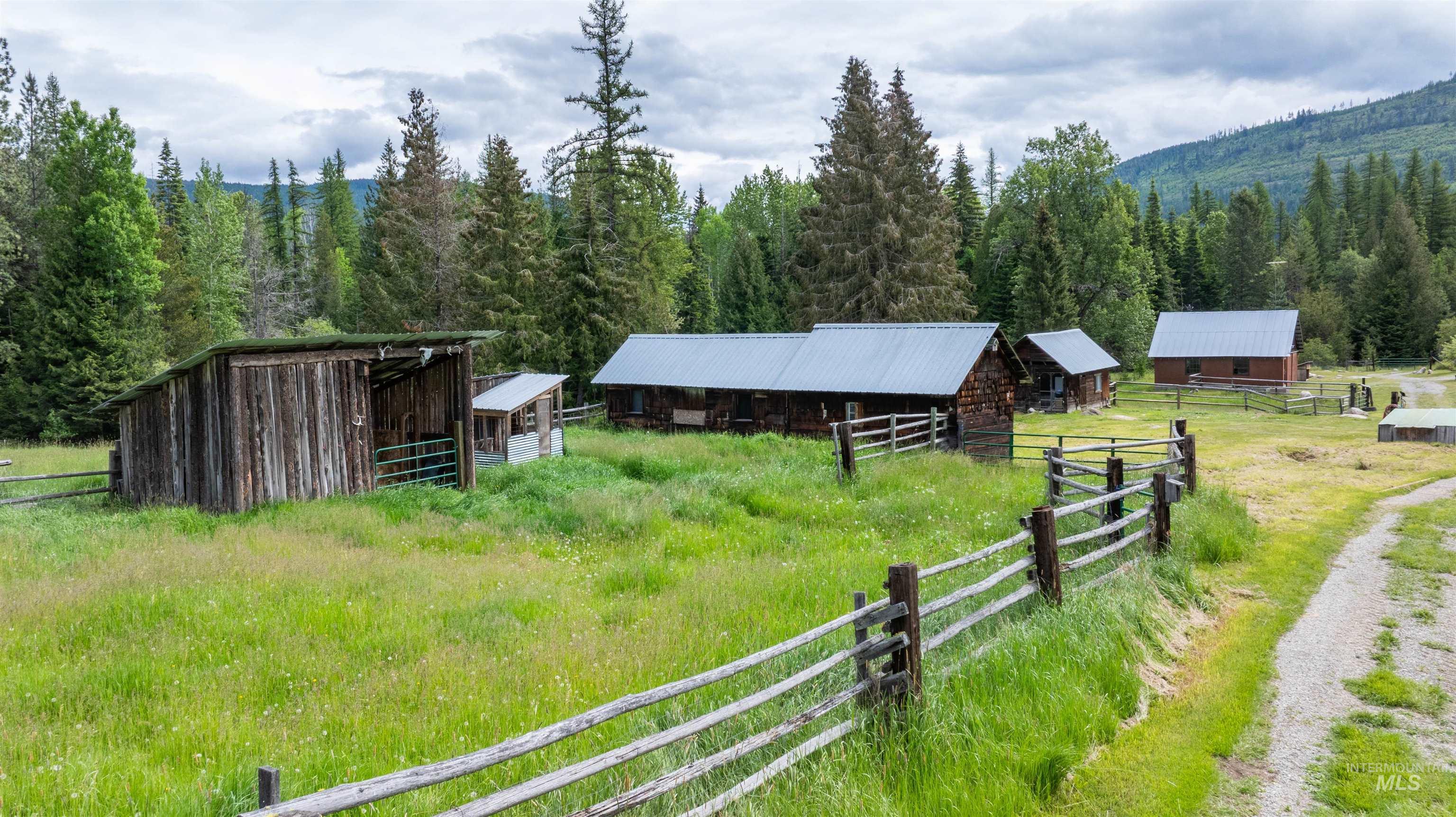 5692 Meadow Creek Road Property Photo 24