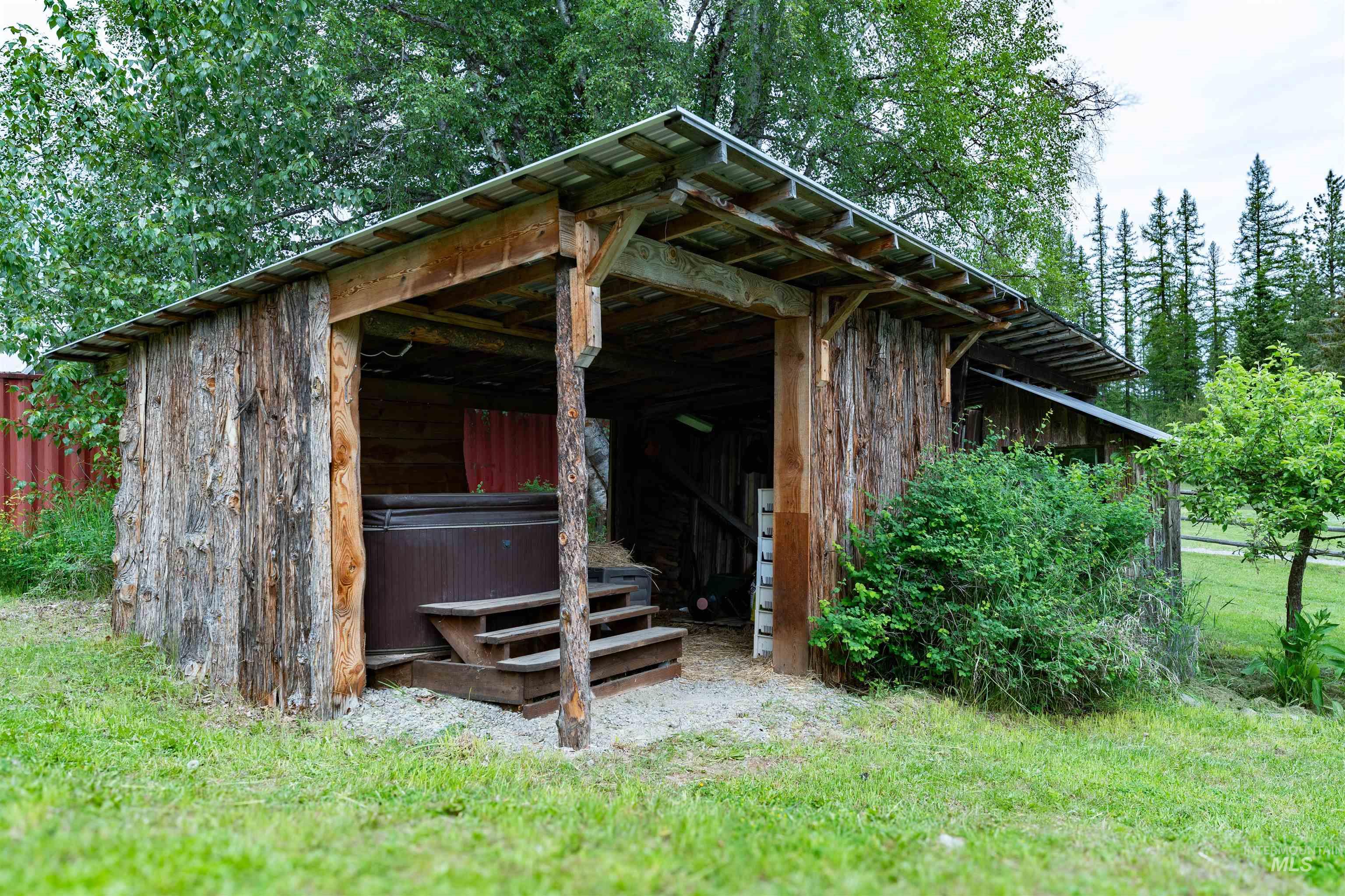 5692 Meadow Creek Road Property Photo 32