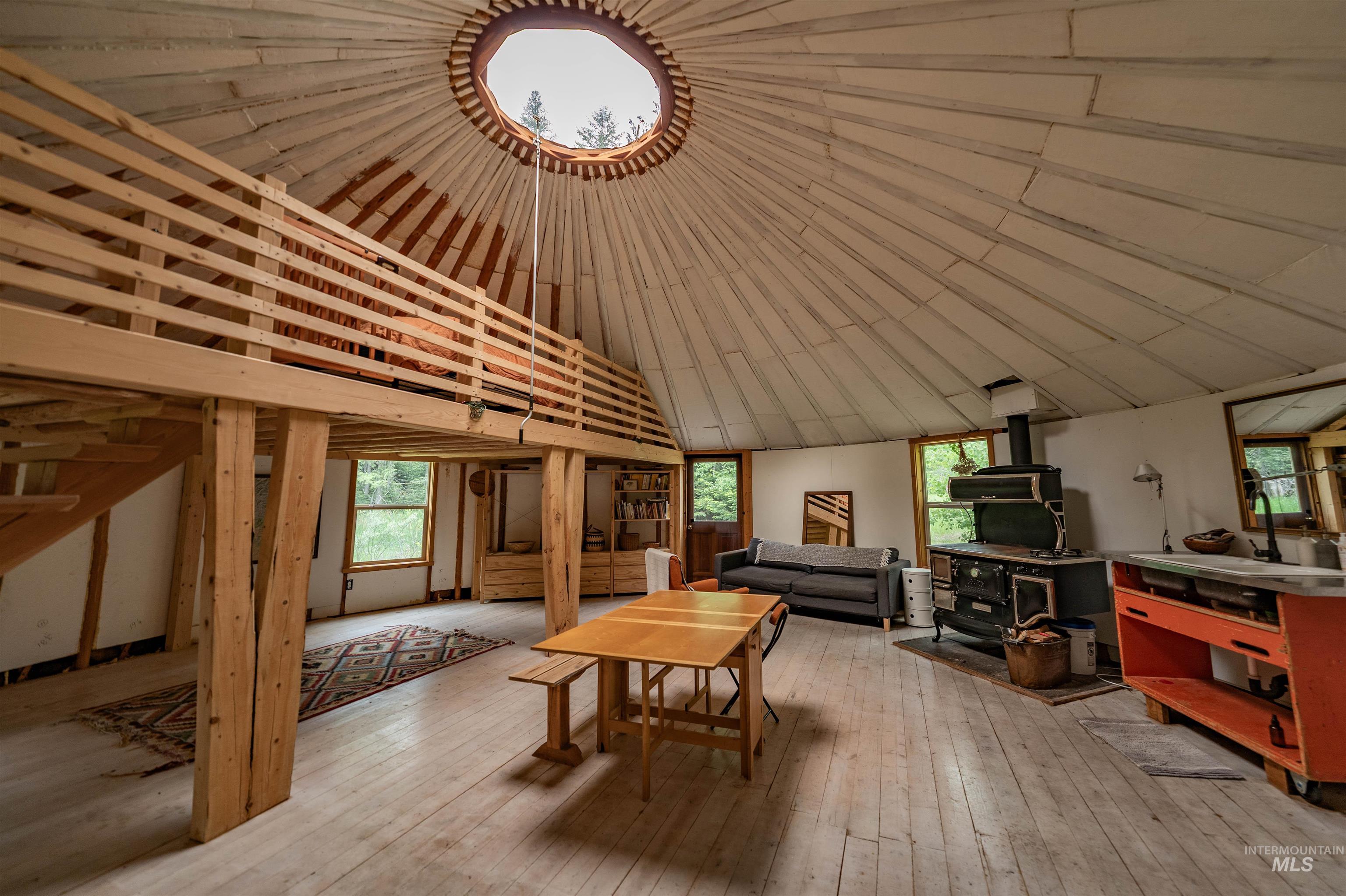 5692 Meadow Creek Road Property Photo 41