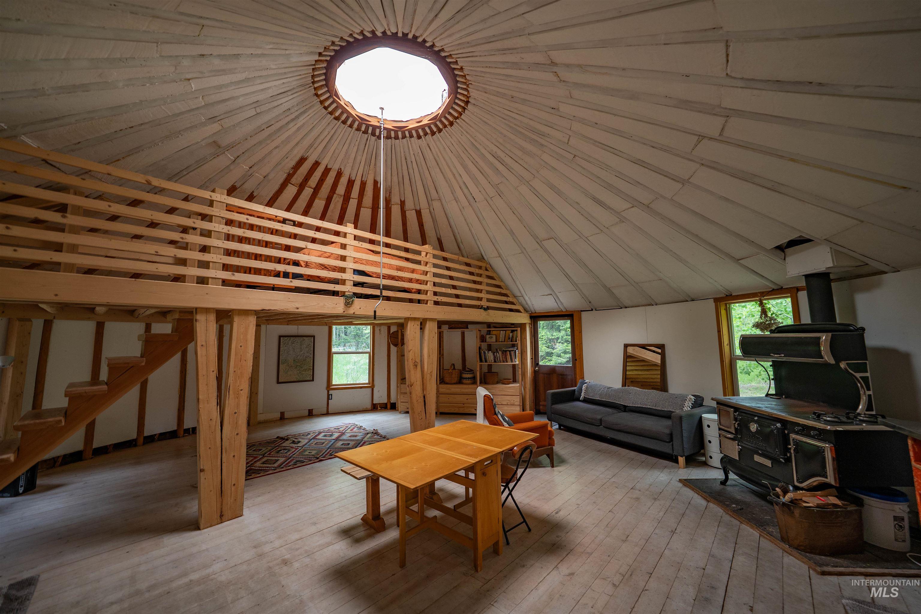 5692 Meadow Creek Road Property Photo 45
