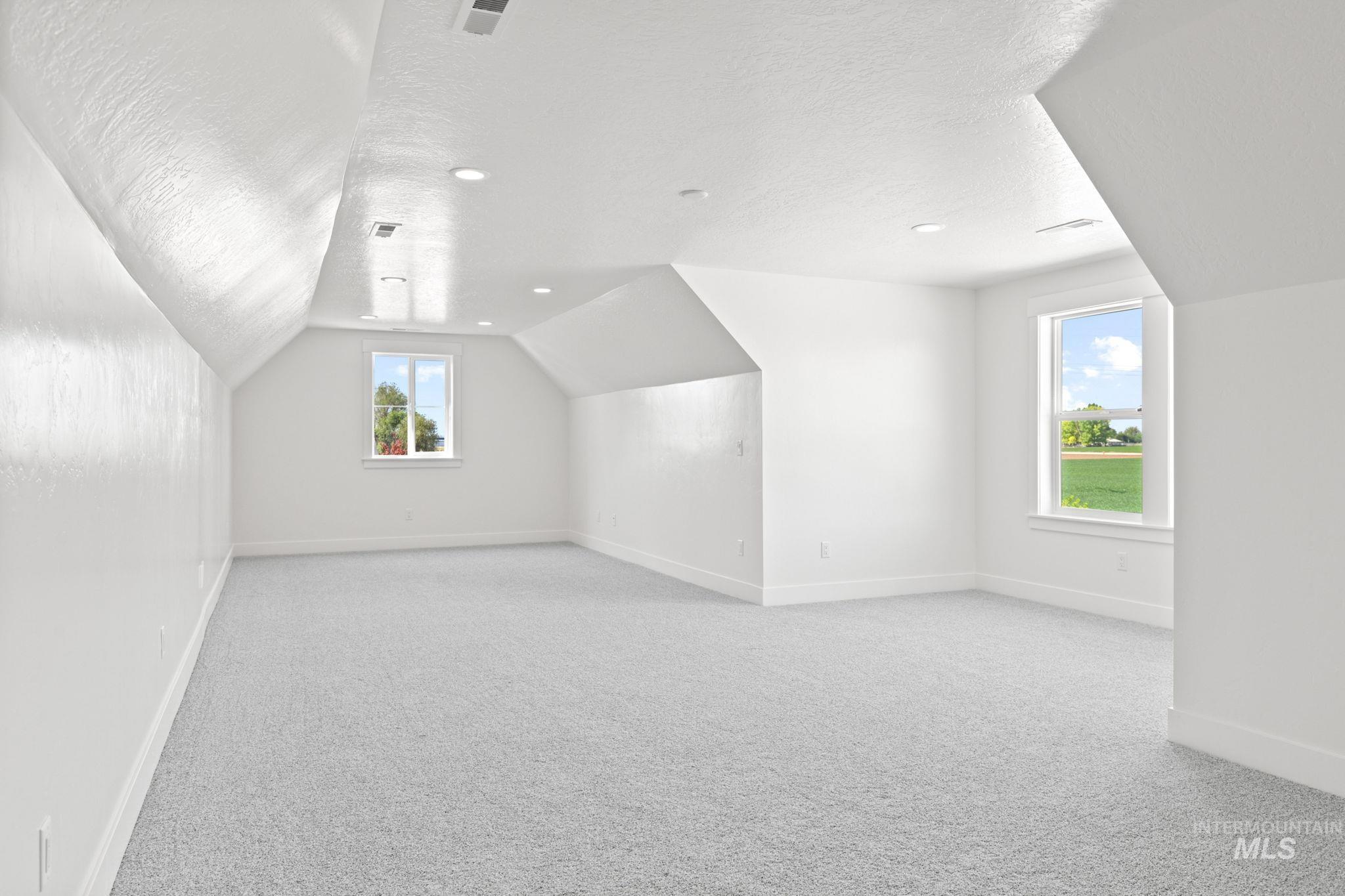 17397 Madison Rd Property Photo 40