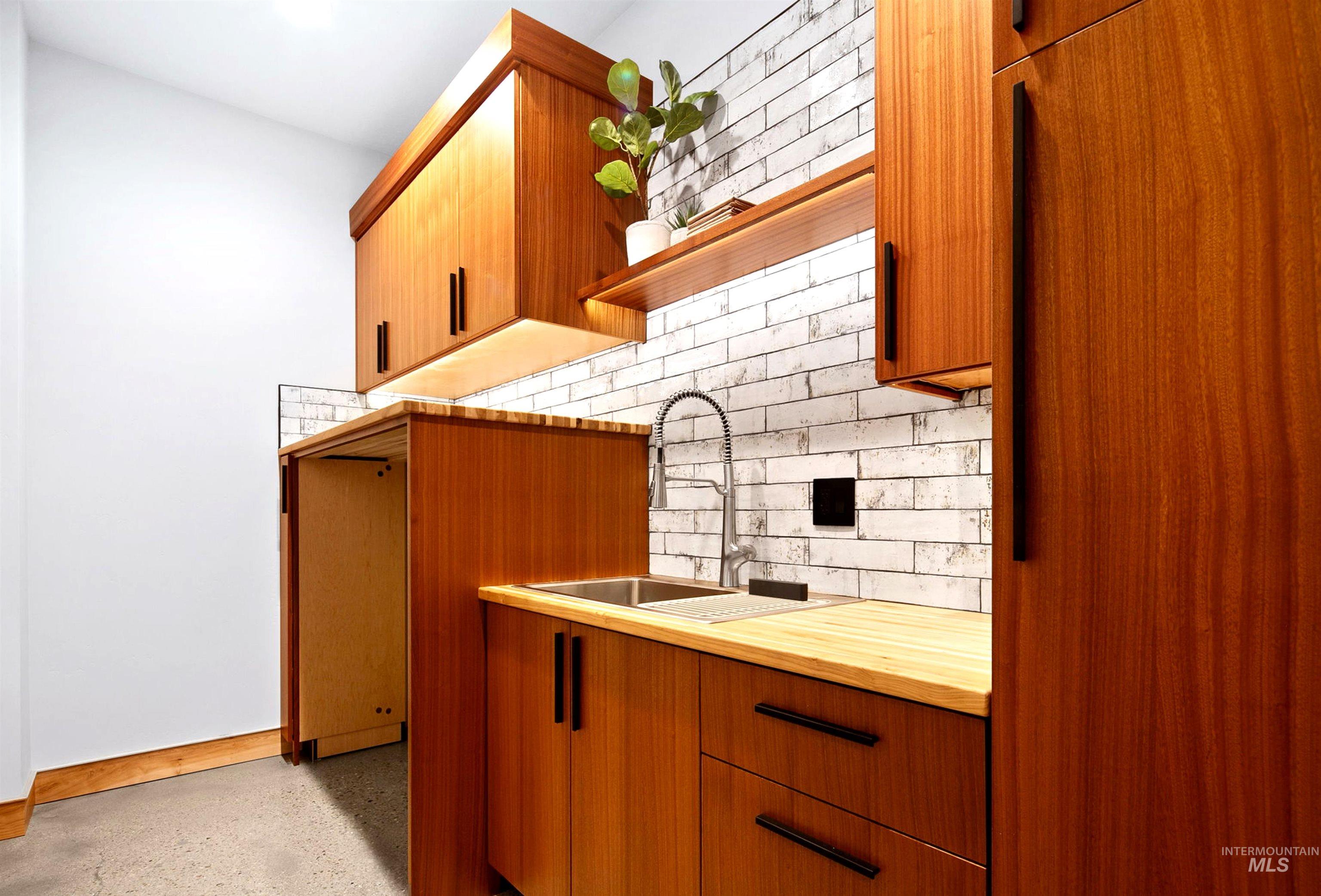 13873 Shafer Butte Way Property Photo 39