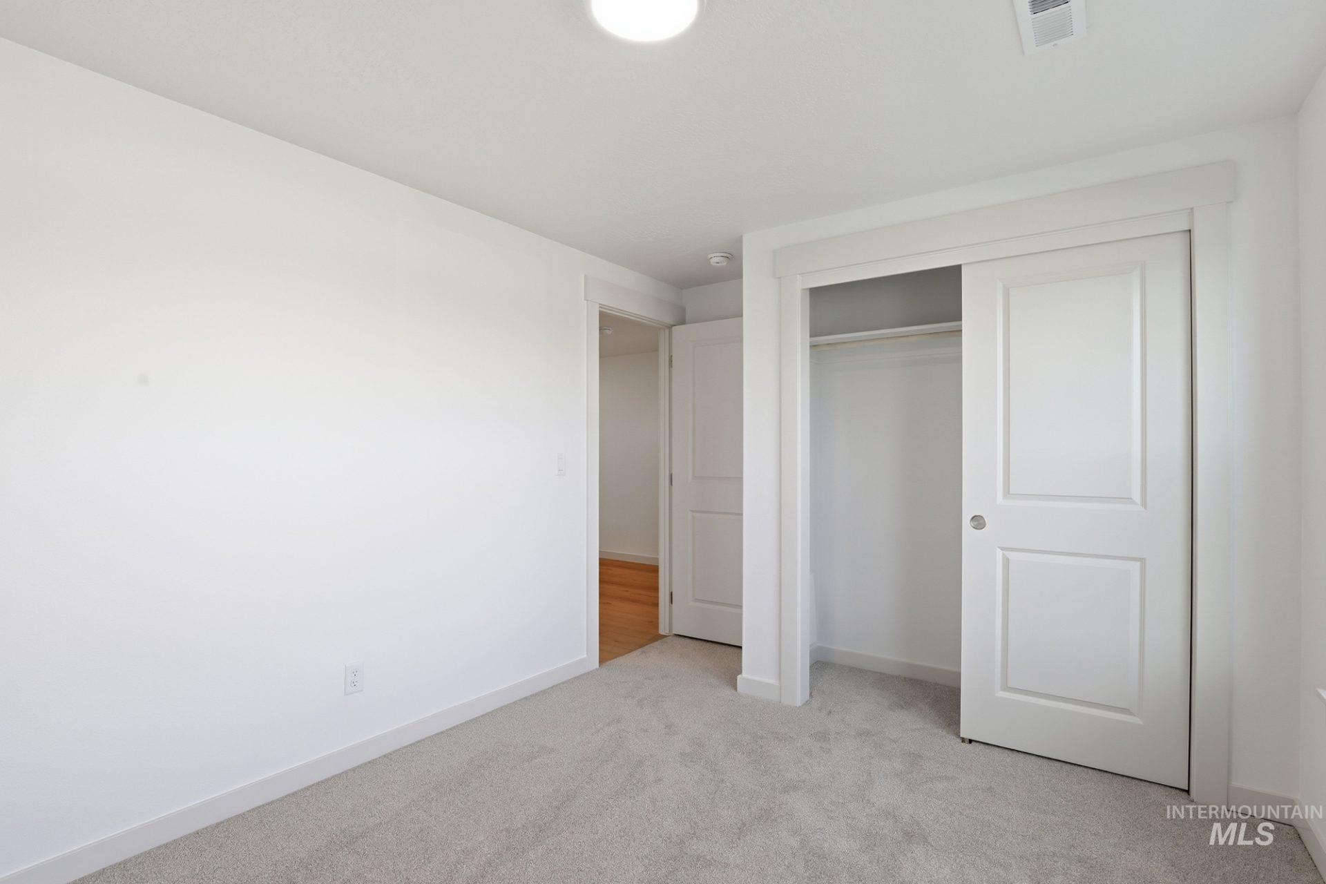 11099 Claremont St Property Photo 16
