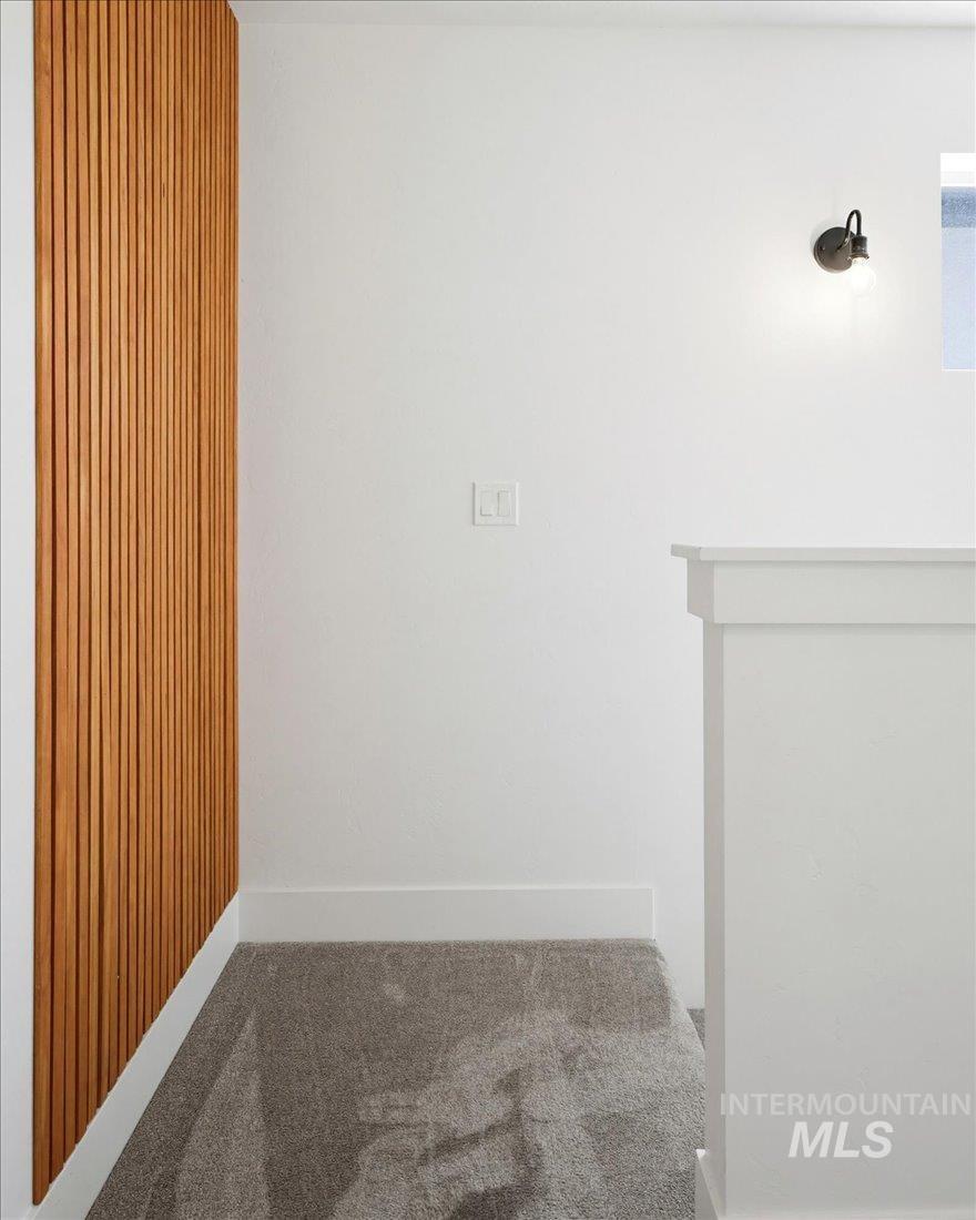 1876 E Knobcone Drive Property Photo 23
