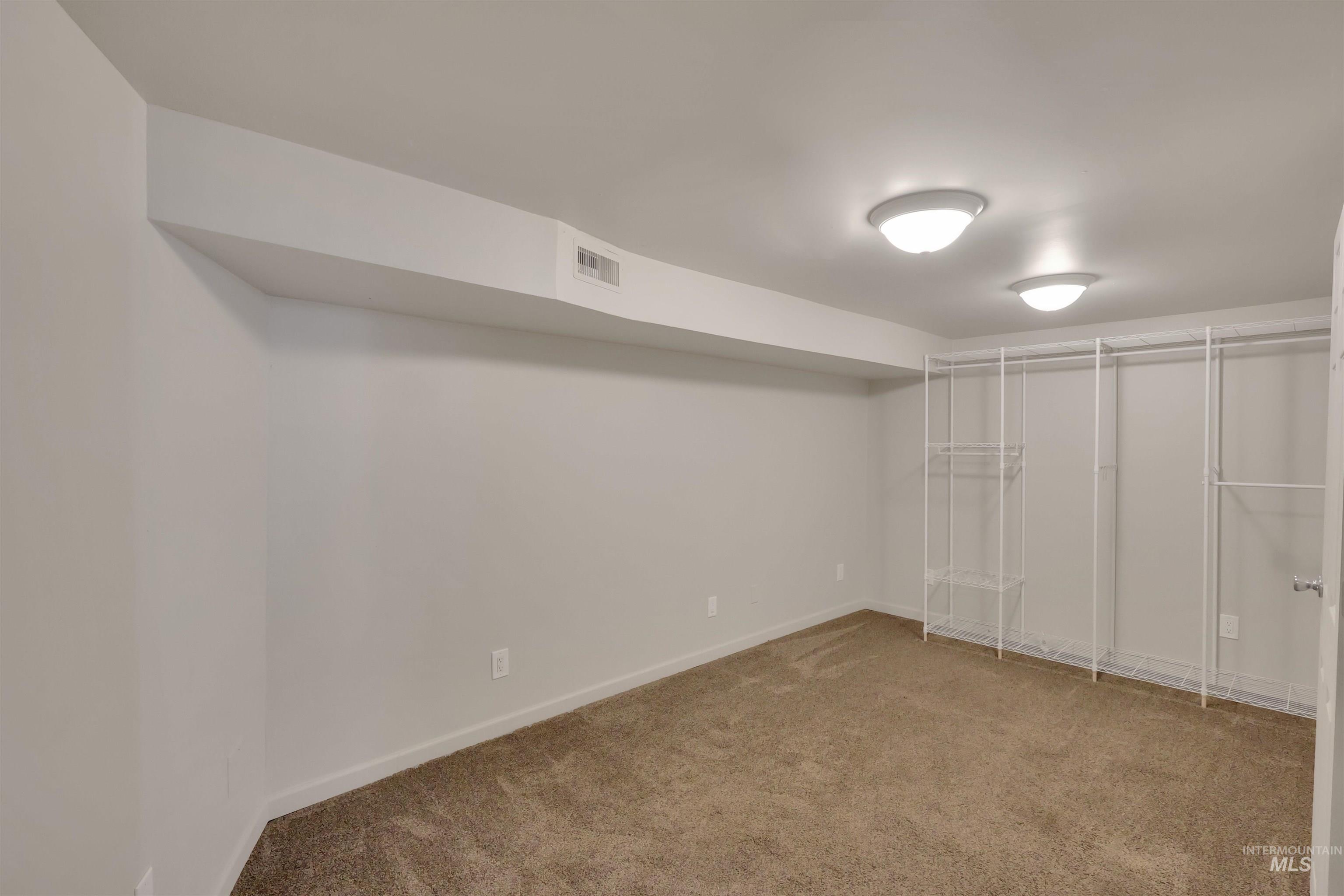 409 E Ave C Property Photo 24