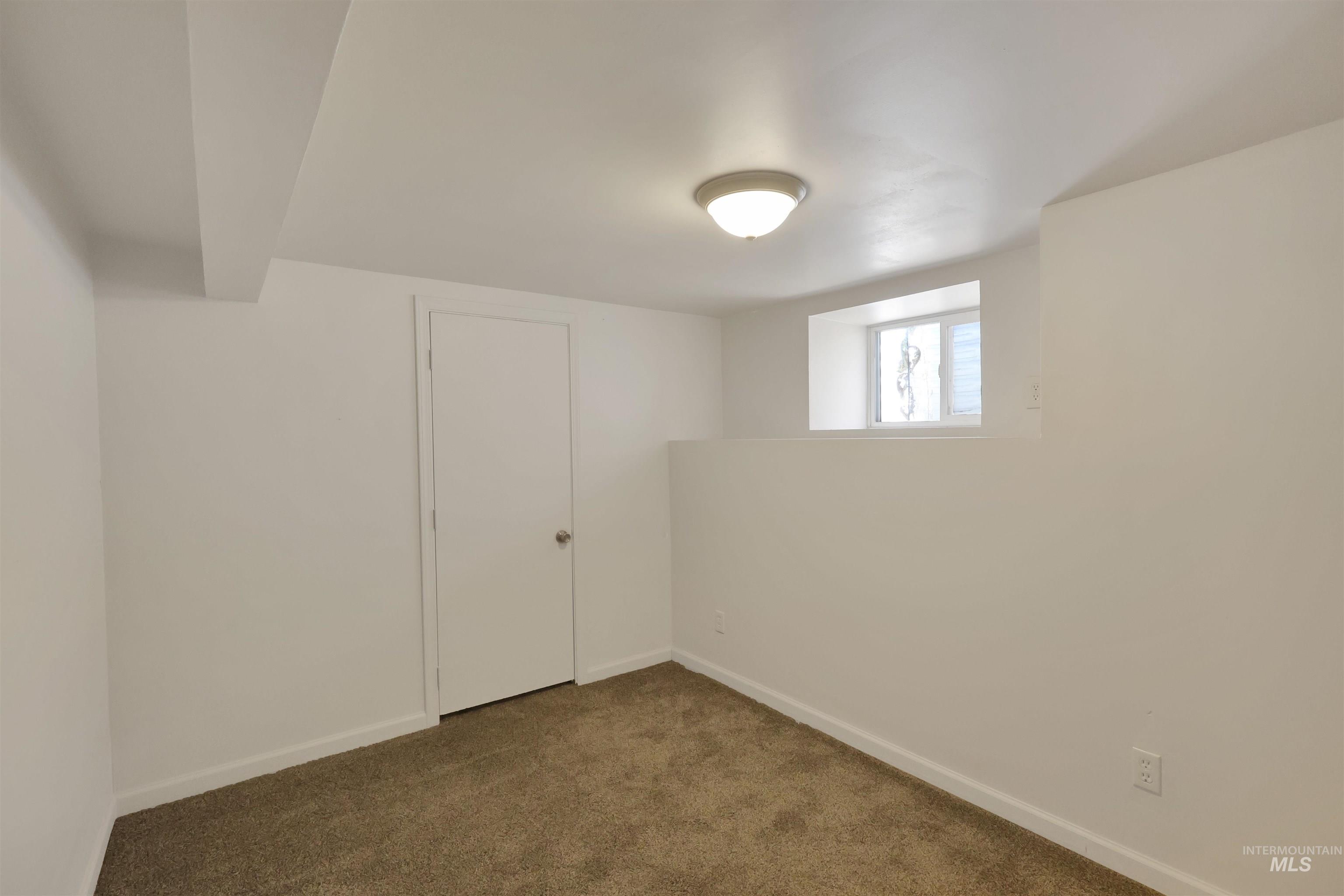 409 E Ave C Property Photo 25