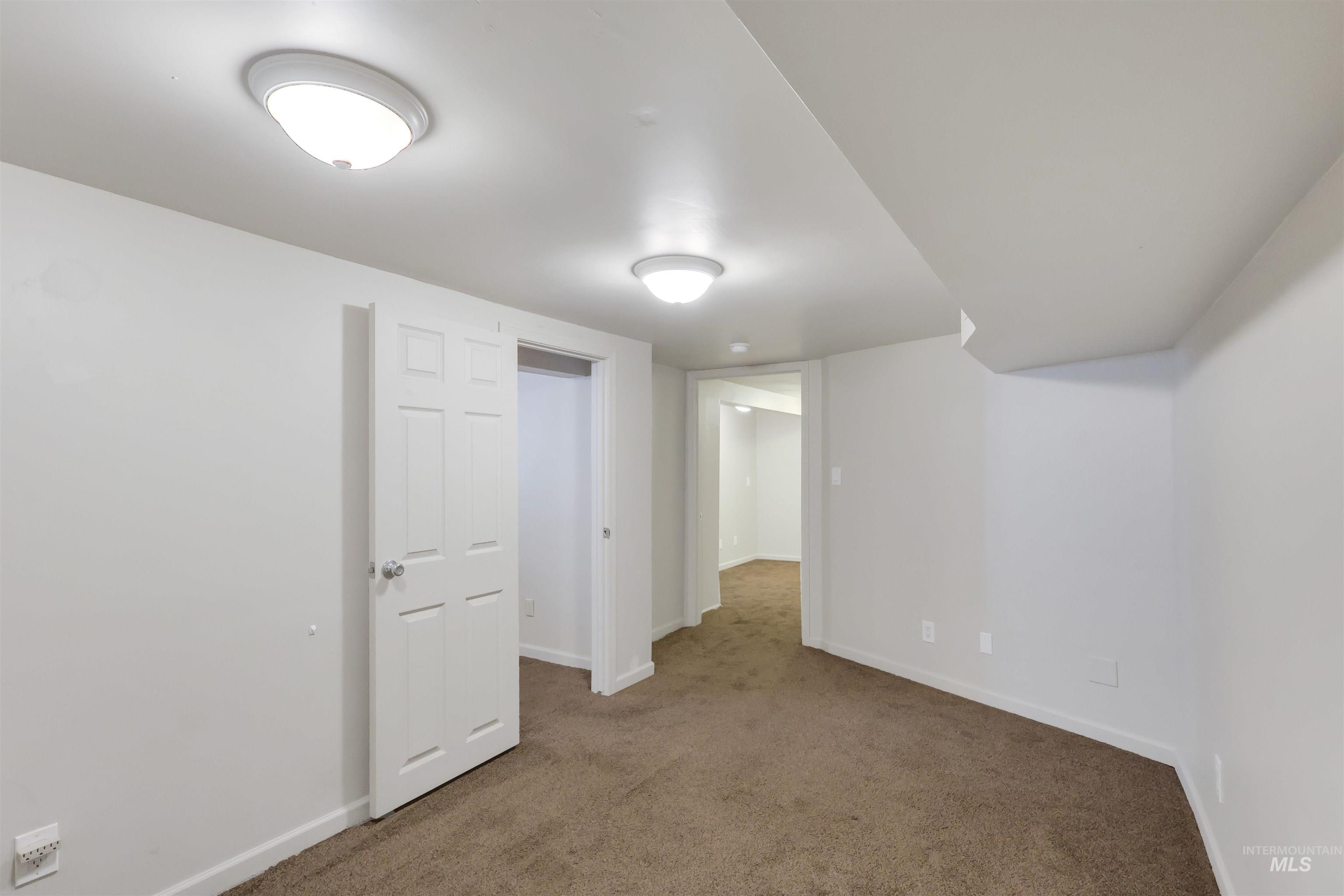 409 E Ave C Property Photo 26