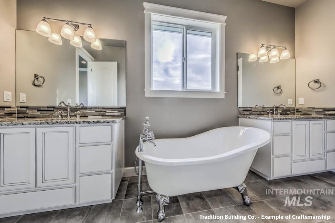 6266 Chateau Pl Property Photo 5