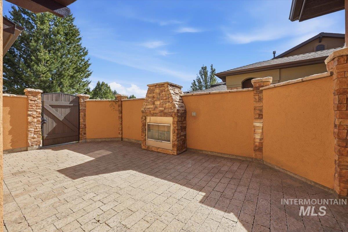 129 Cholla Hills Property Photo 3