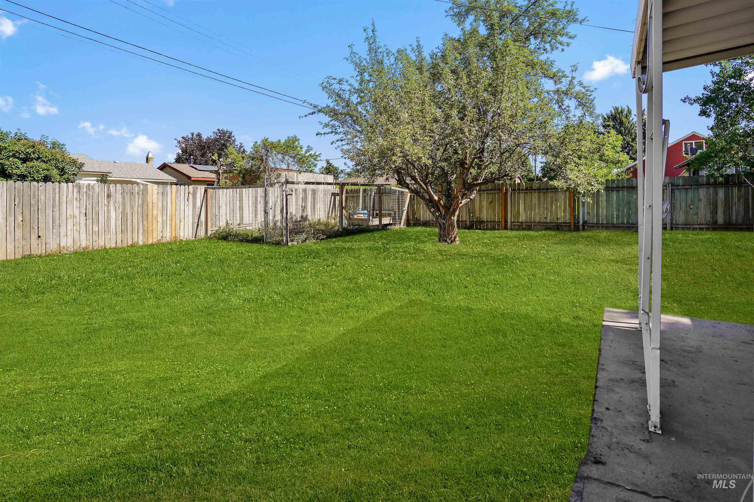 2479 Hansen Ave Property Photo 17