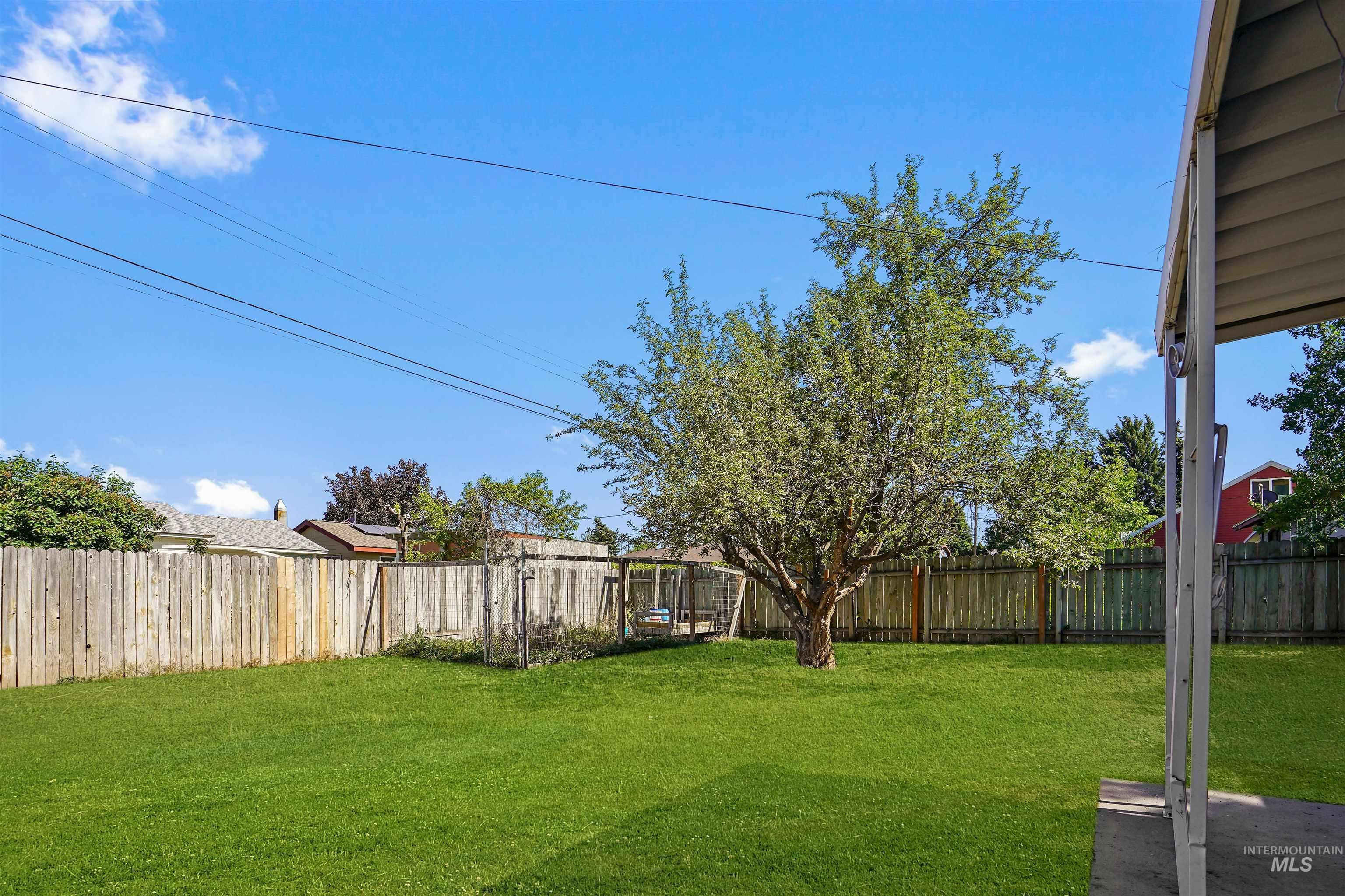 2479 Hansen Ave Property Photo 18