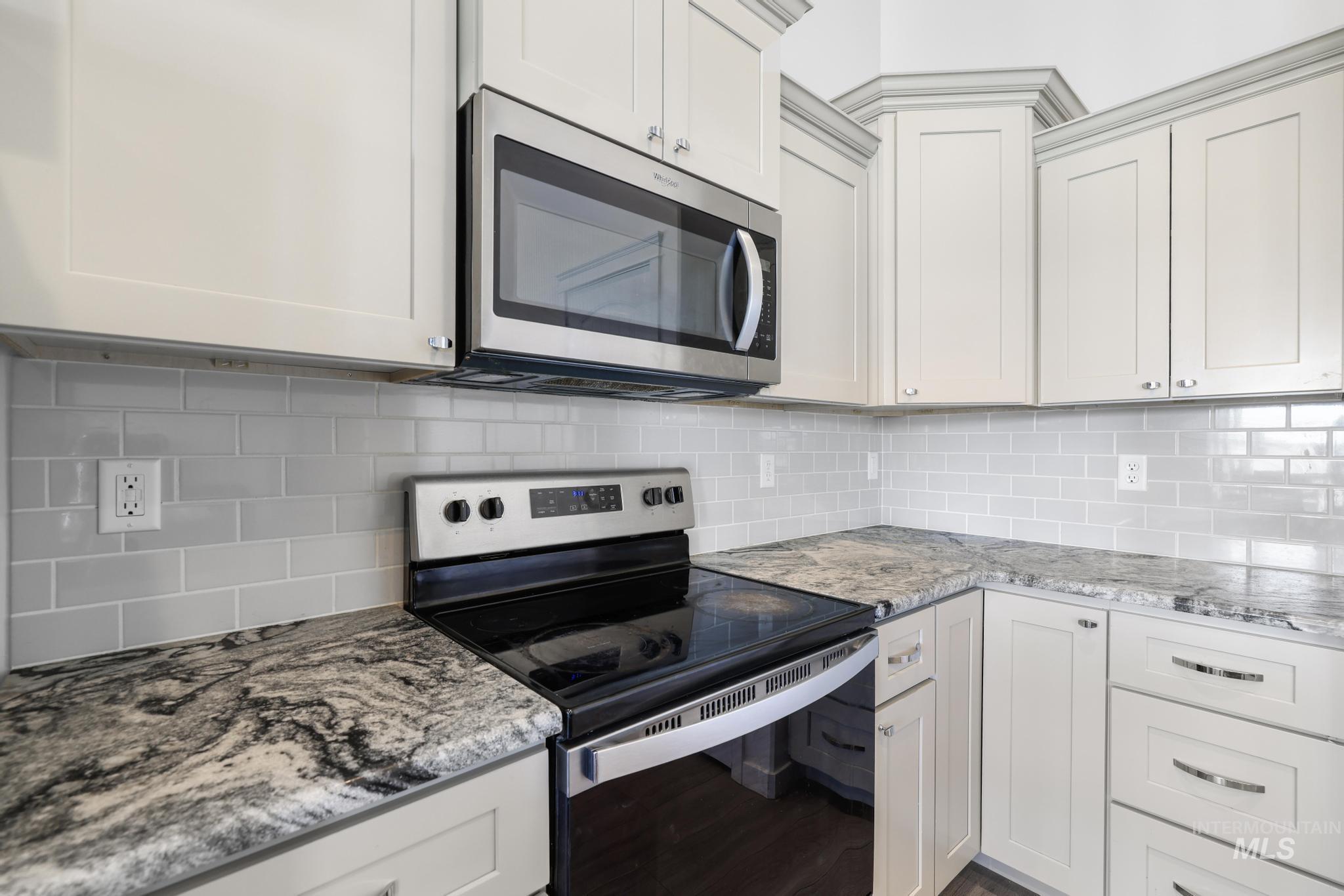 1017 Magnolia St. Property Photo 12