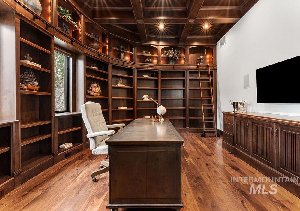 473 N Strata Via Way Property Photo 17