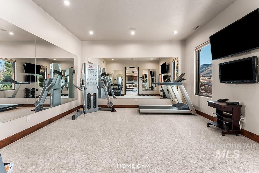 473 N Strata Via Way Property Photo 24