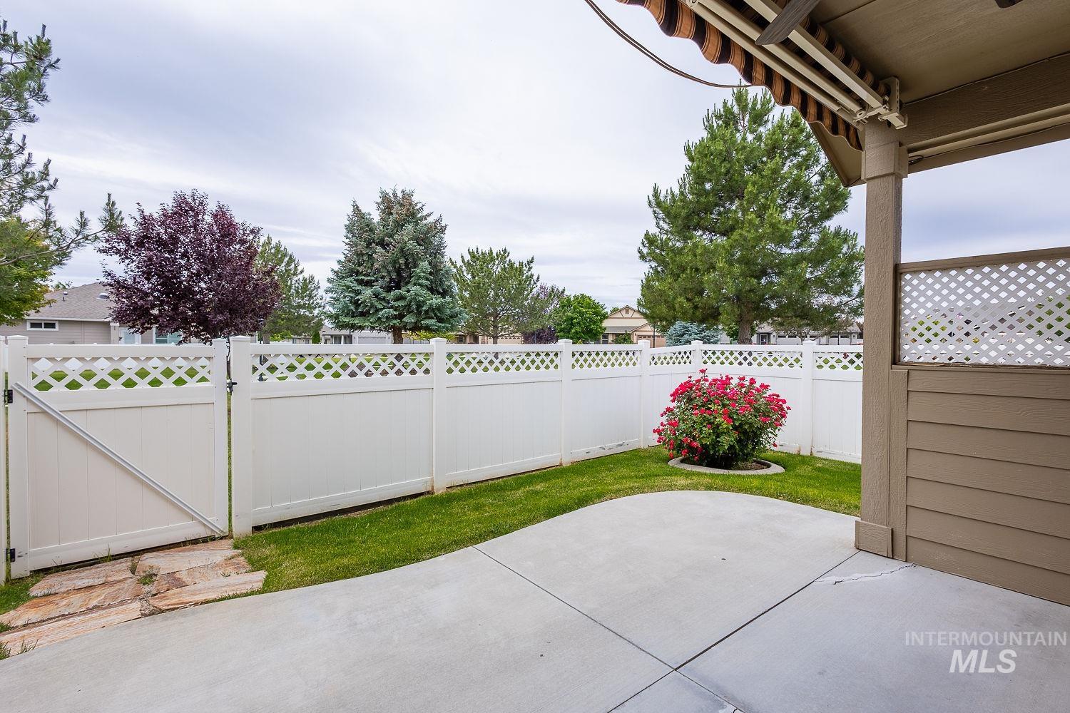 427 Briar Hill St Property Photo 41