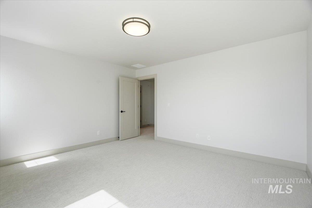836 E Escalation St. Property Photo 36
