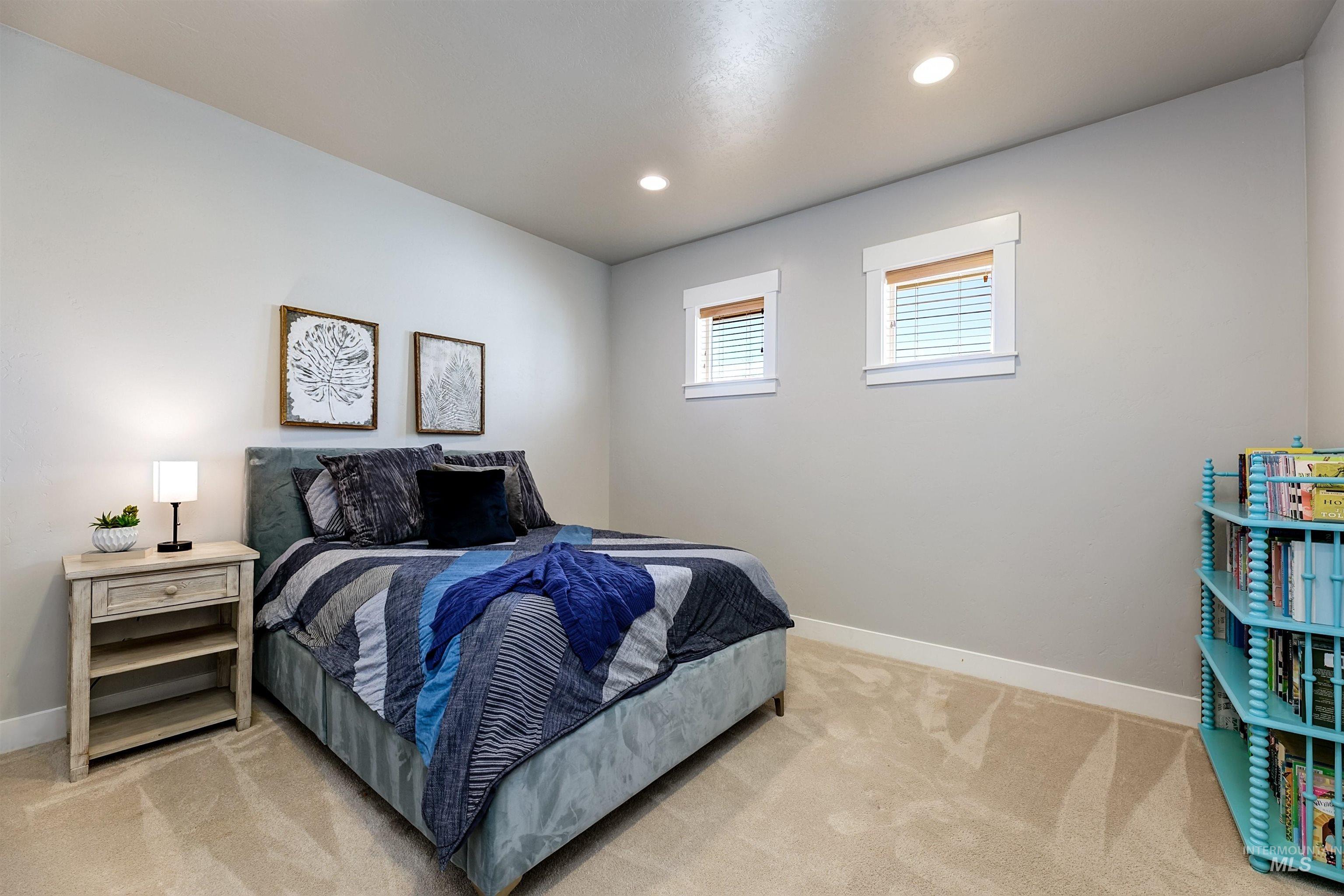 2230 N Vizcaya Way Property Photo 38