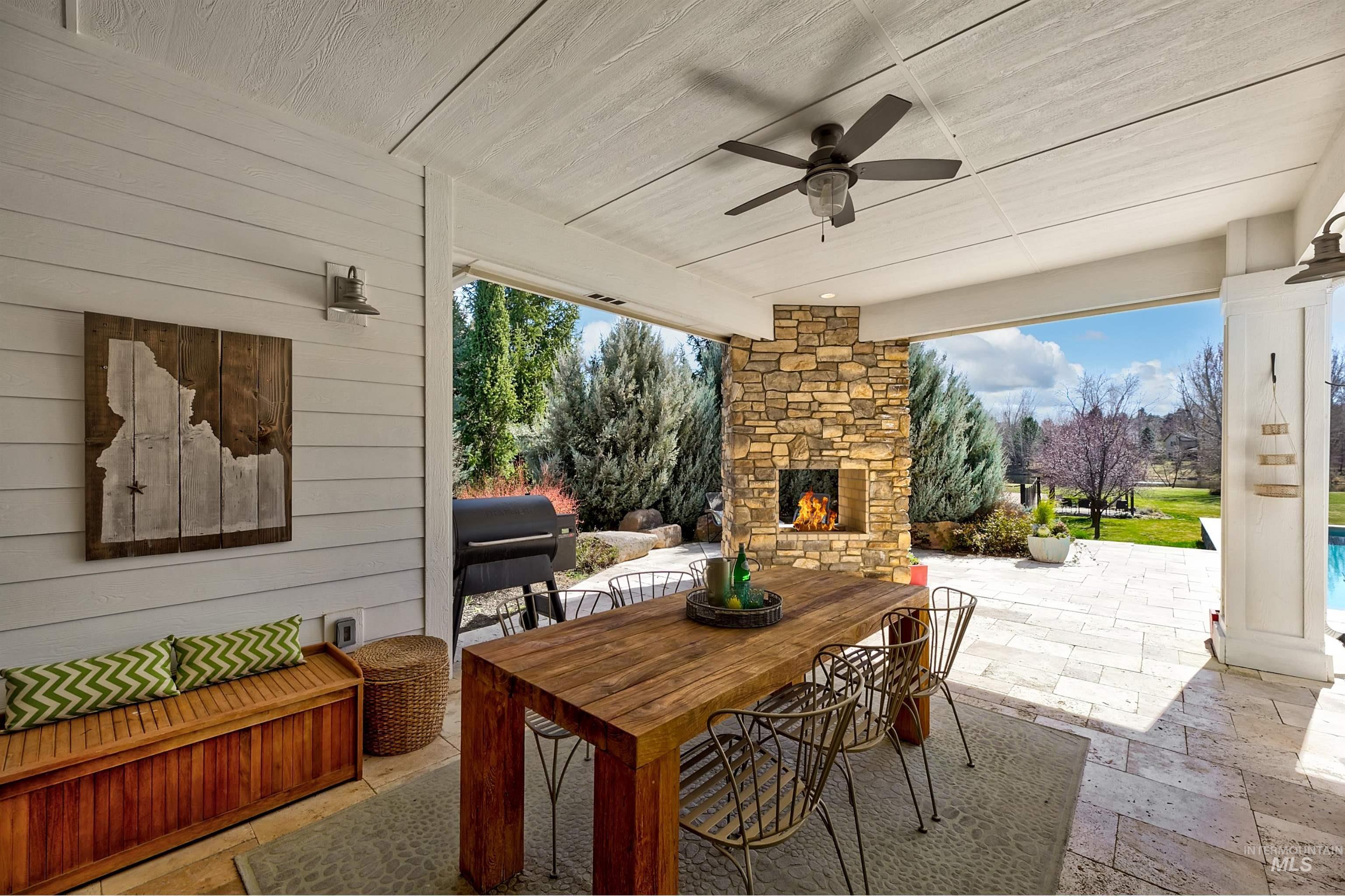 2230 N Vizcaya Way Property Photo 39