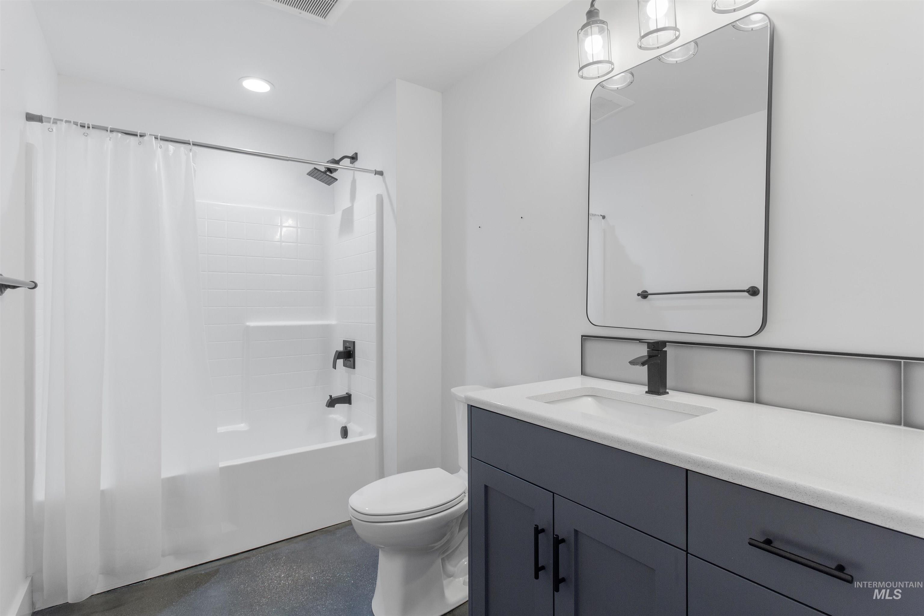 3824 N 2100 E Property Photo 30