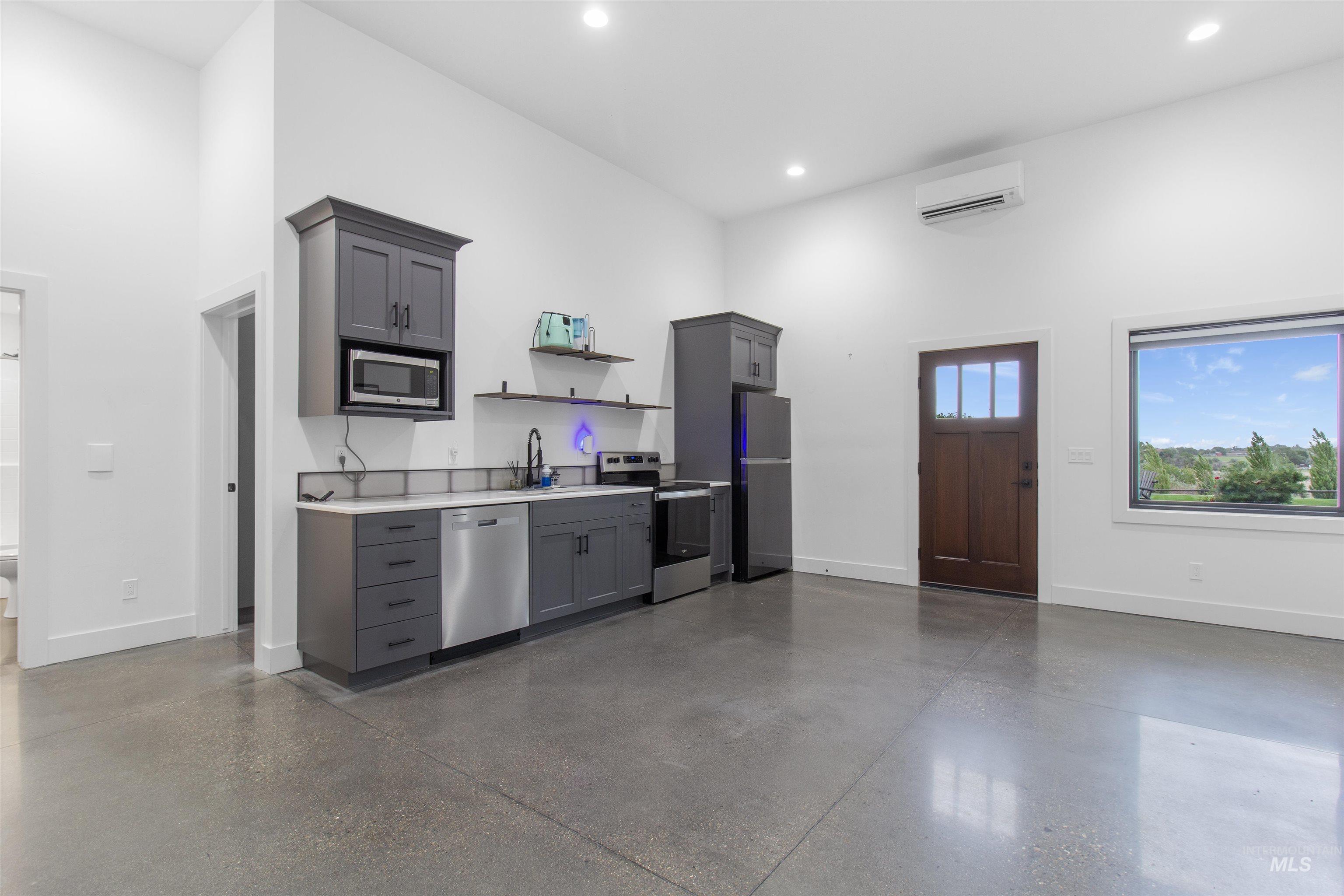 3824 N 2100 E Property Photo 35