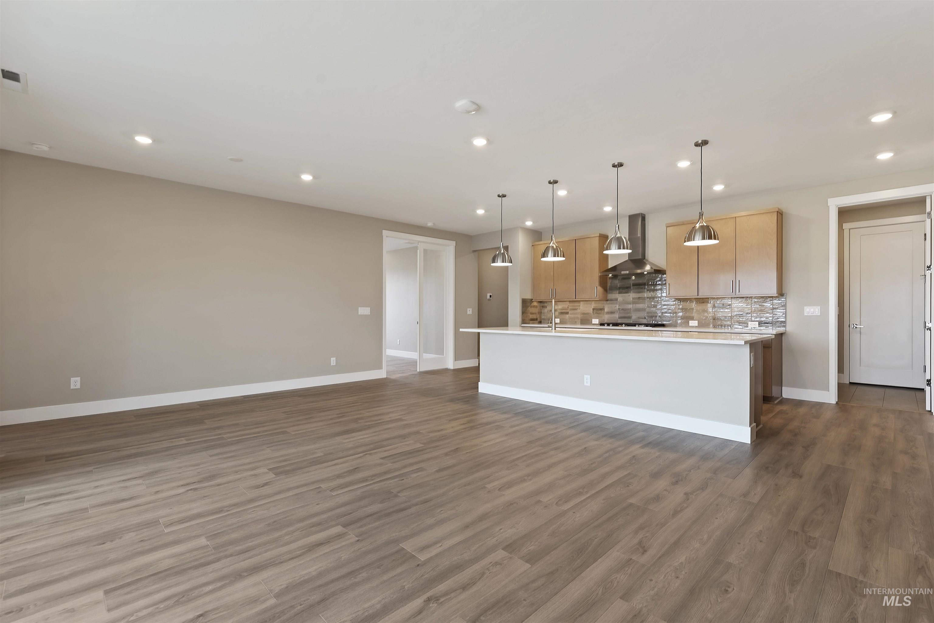 5828 W Oxton St Property Photo 12
