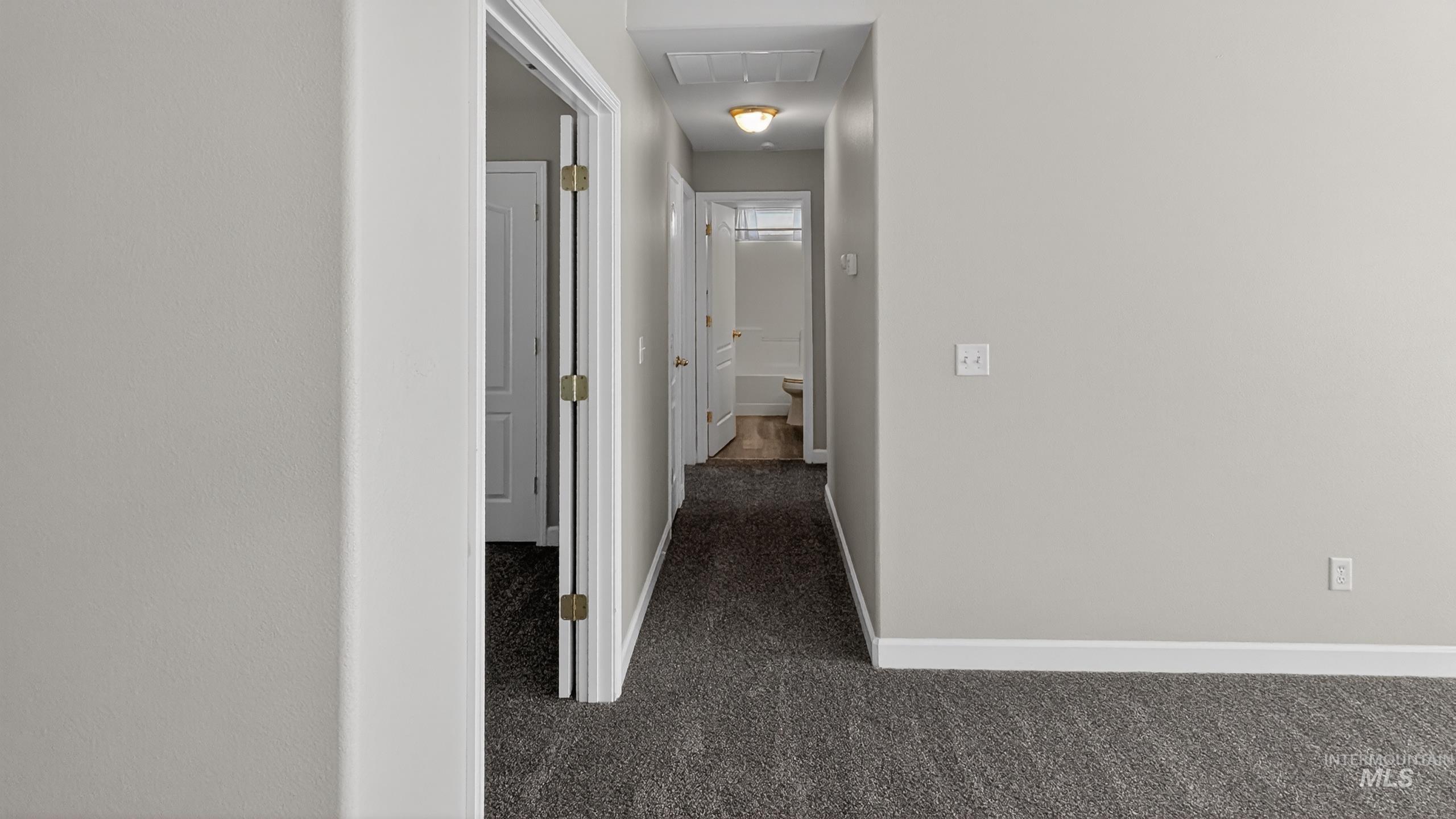 1315 N Cathy Ave Property Photo 9