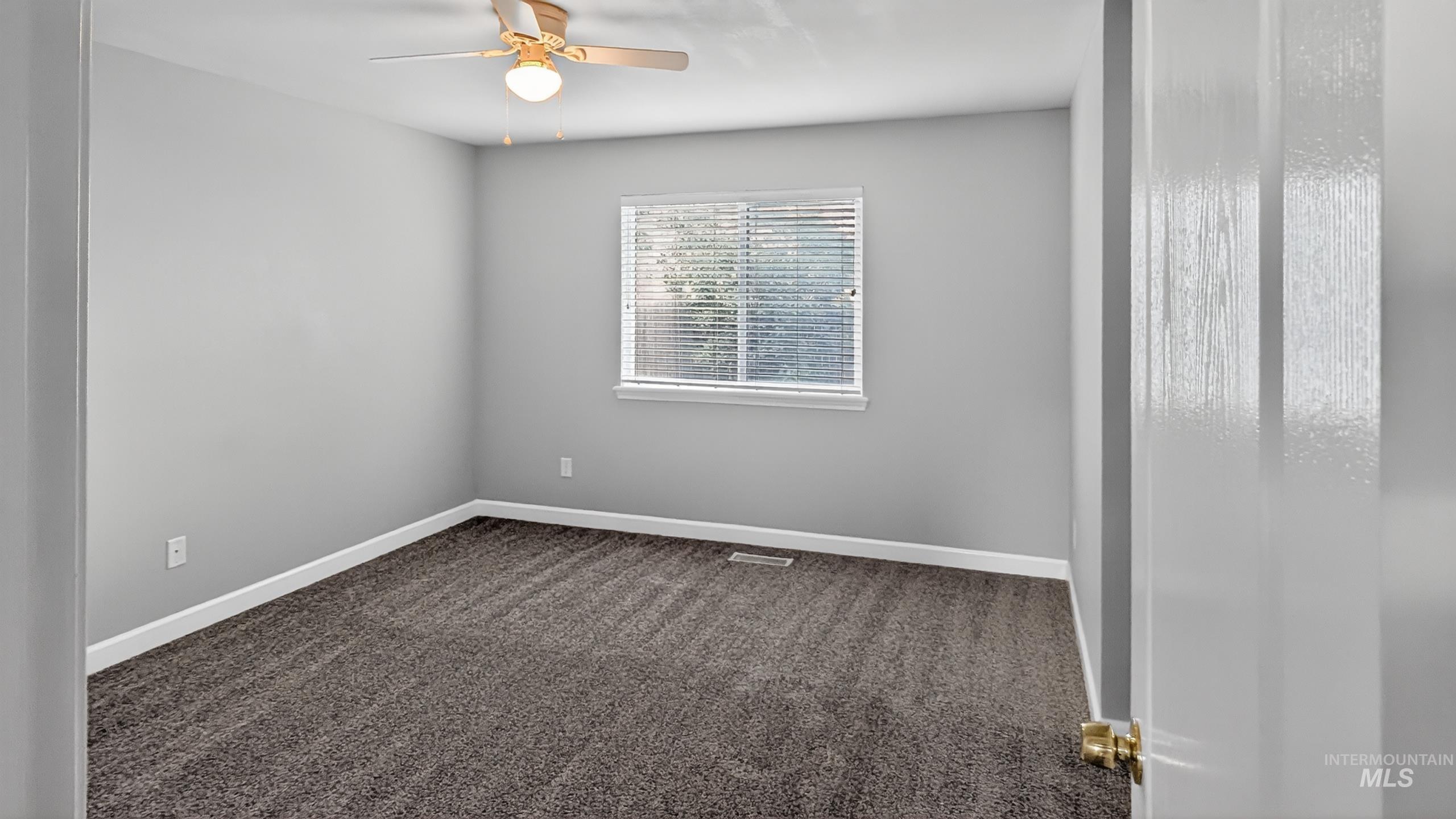 1315 N Cathy Ave Property Photo 14
