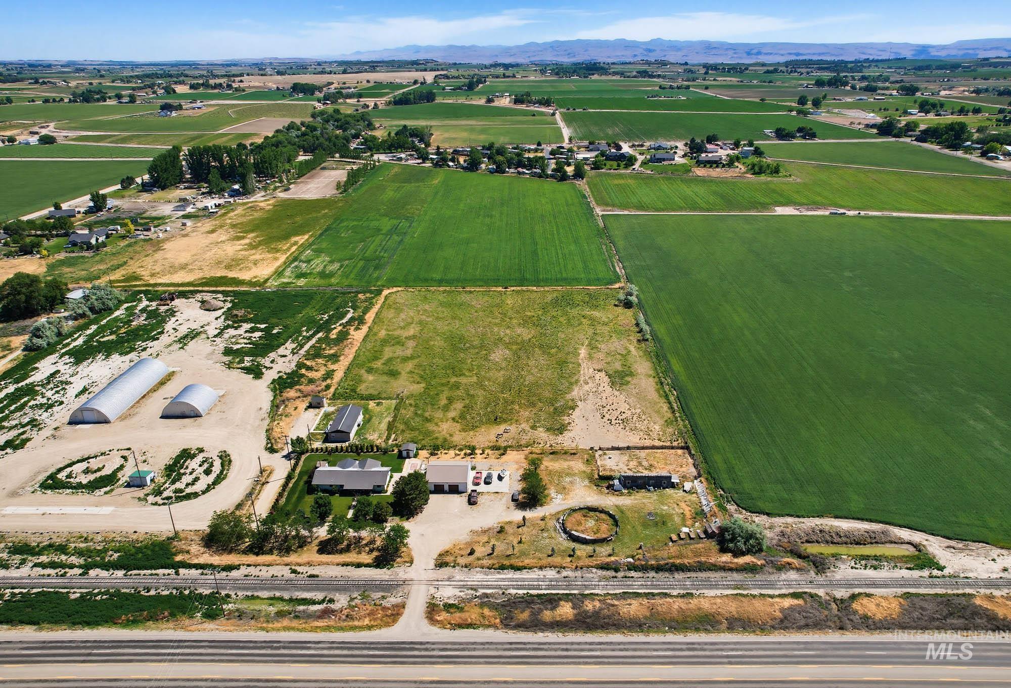 20201 Simplot Blvd Property Photo 4