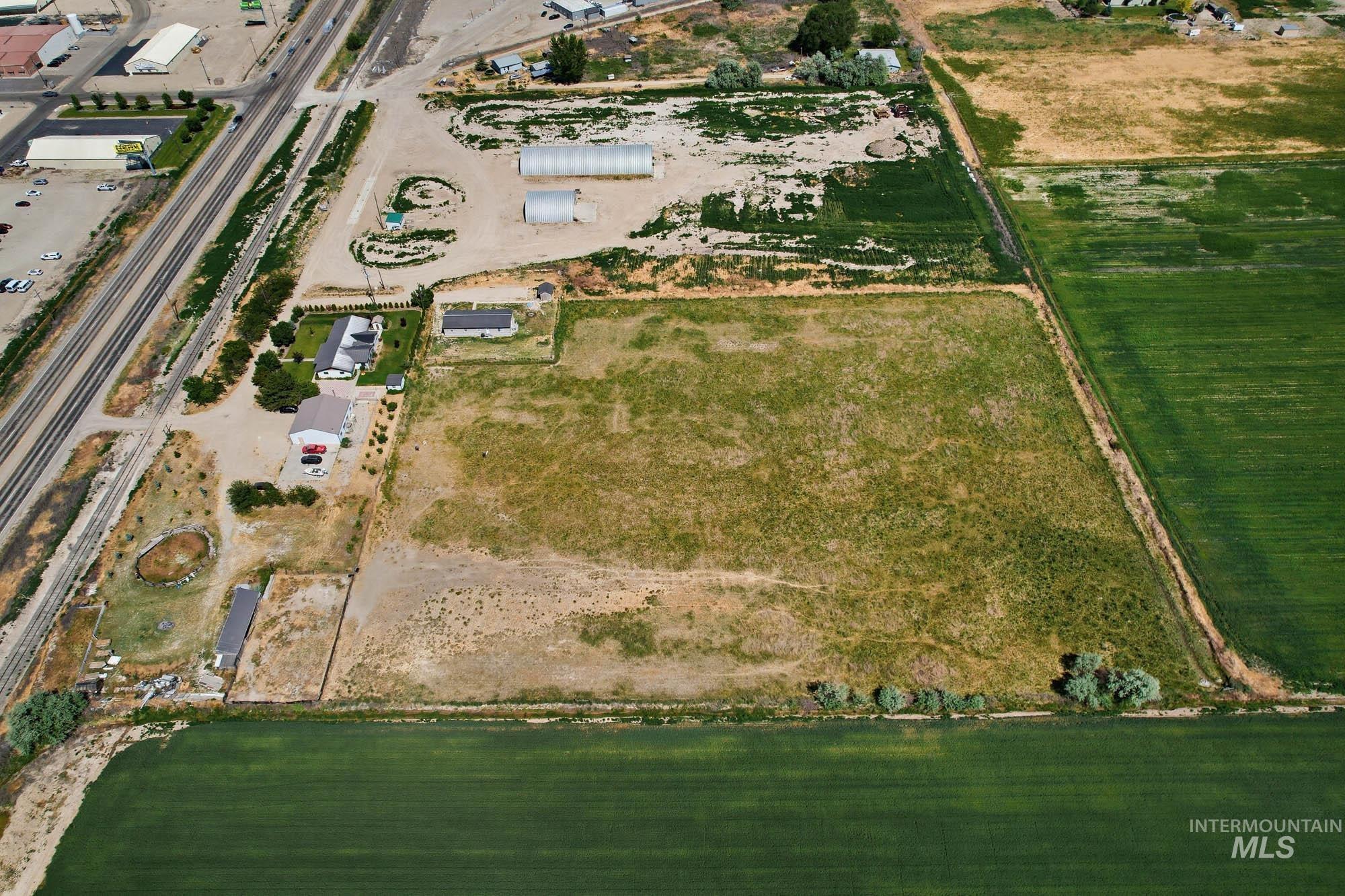 20201 Simplot Blvd Property Photo 5