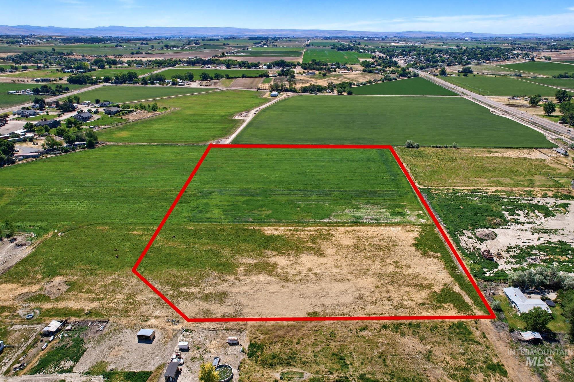 20201 Simplot Blvd Property Photo 15