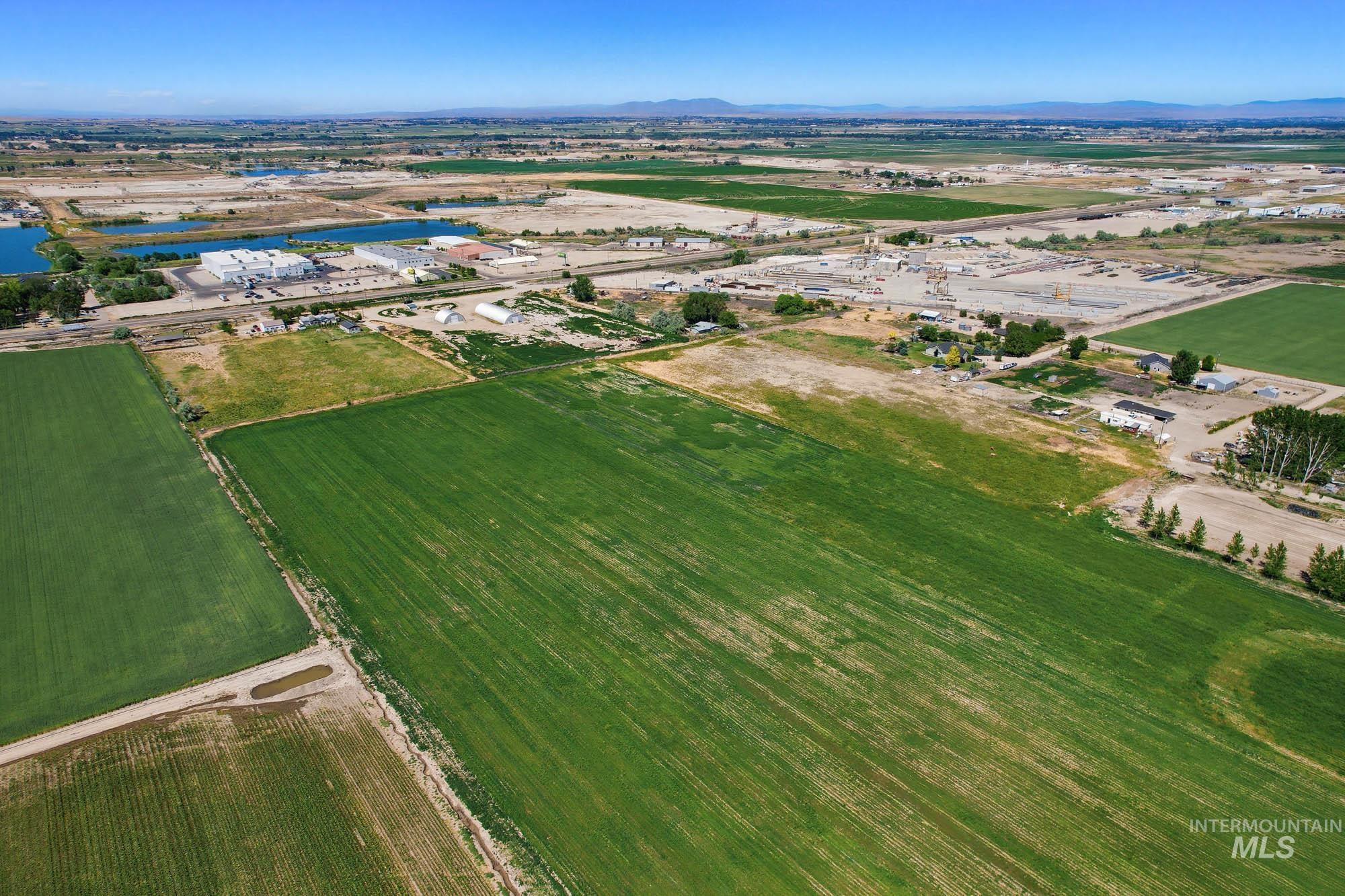 20201 Simplot Blvd Property Photo 18