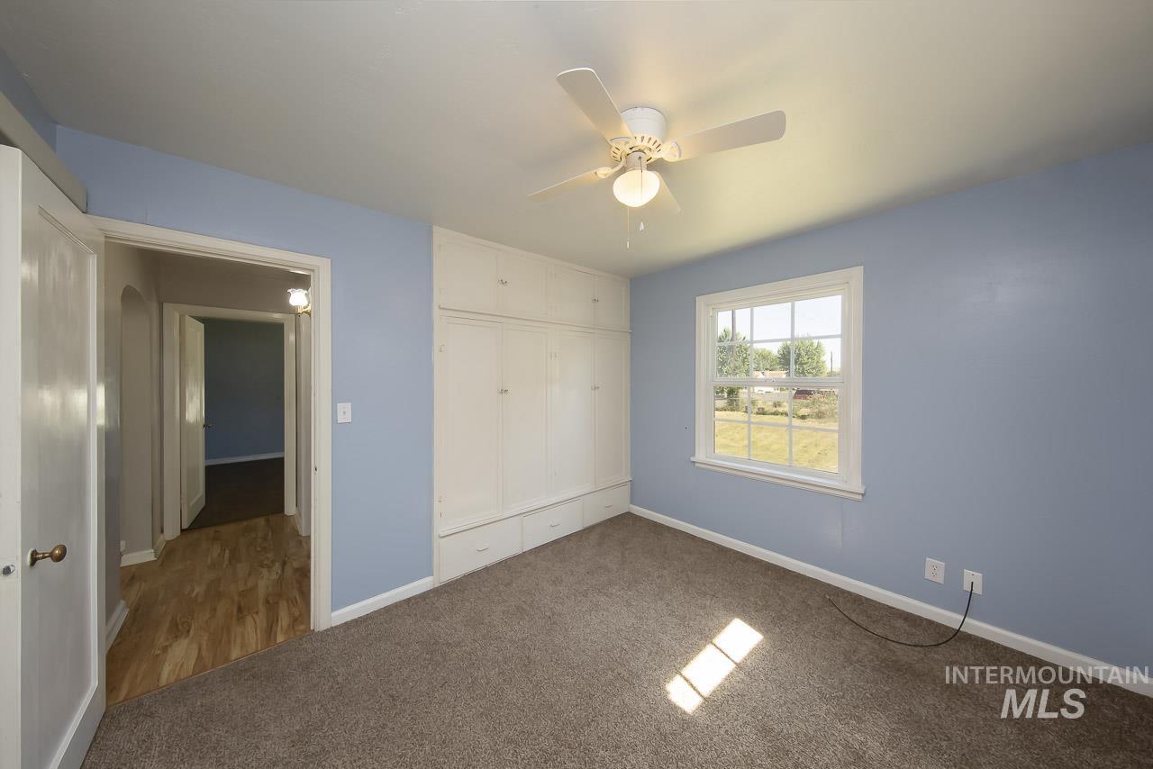 1202 E Main Street Property Photo 16