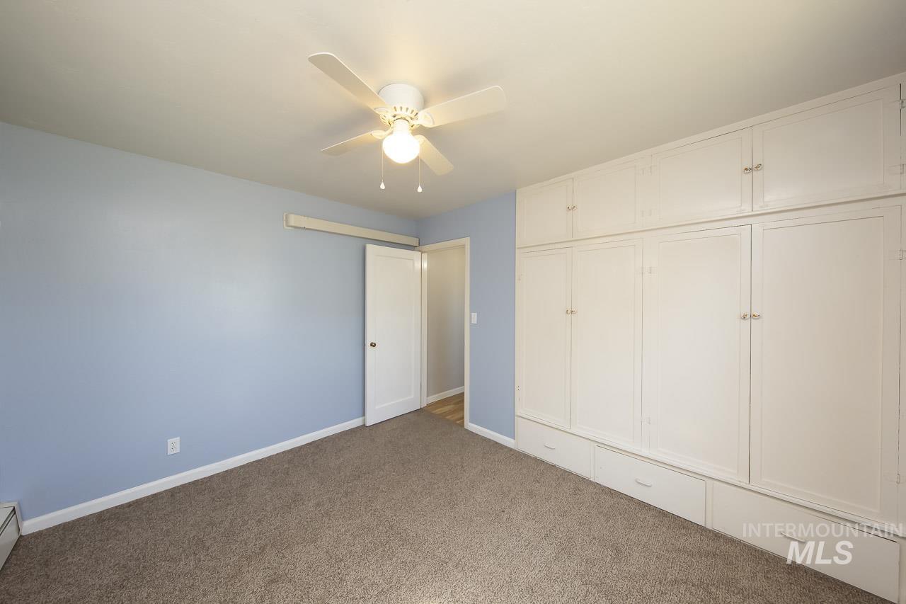 1202 E Main Street Property Photo 17