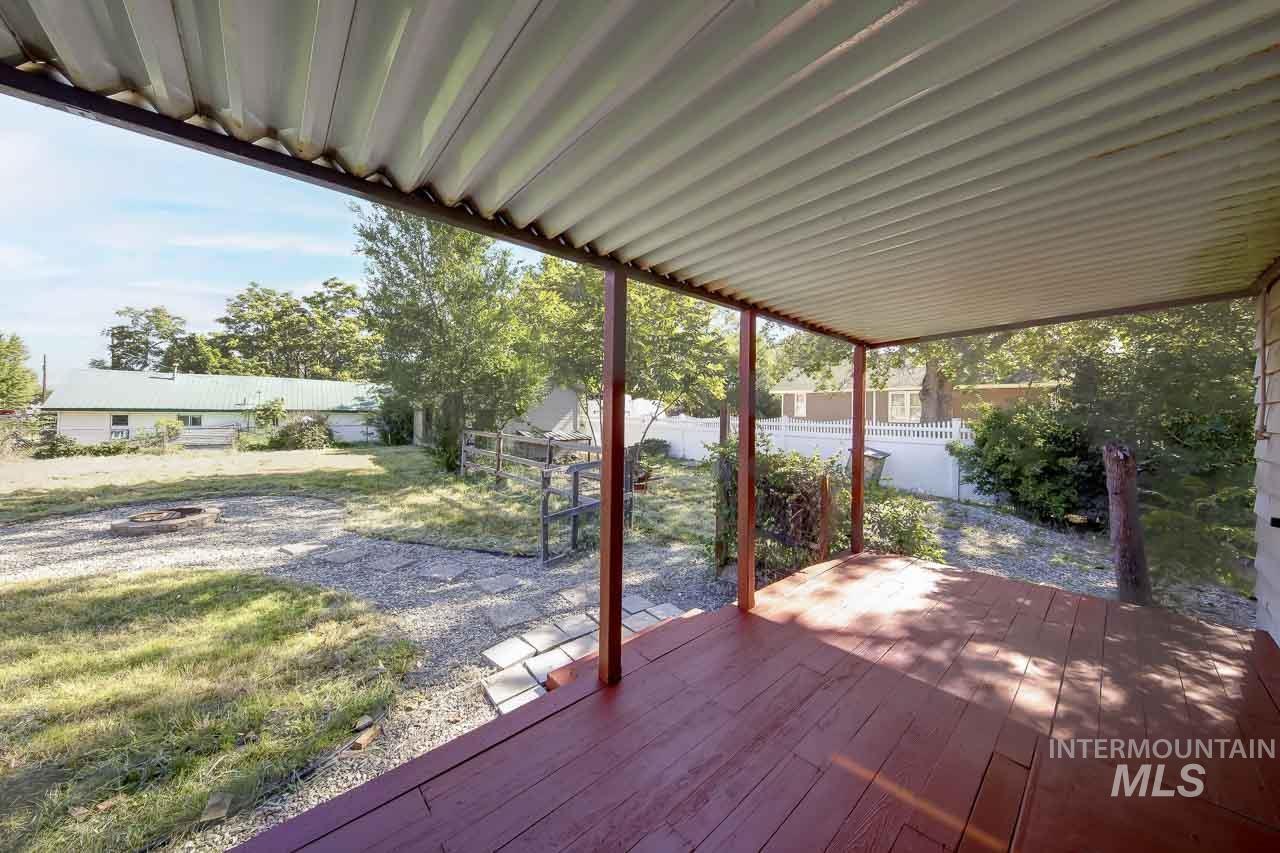 1202 E Main Street Property Photo 32
