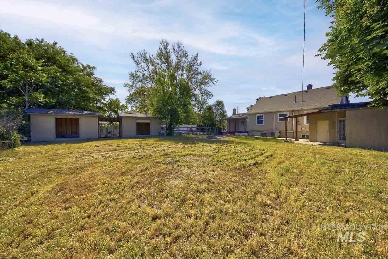 1202 E Main Street Property Photo 34