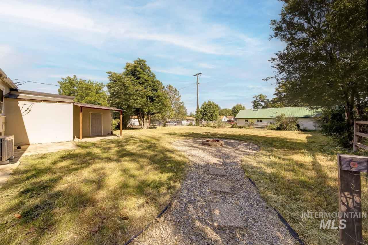 1202 E Main Street Property Photo 35