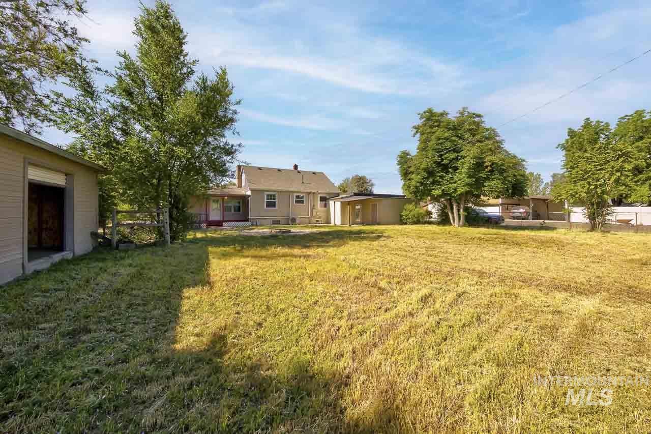 1202 E Main Street Property Photo 36