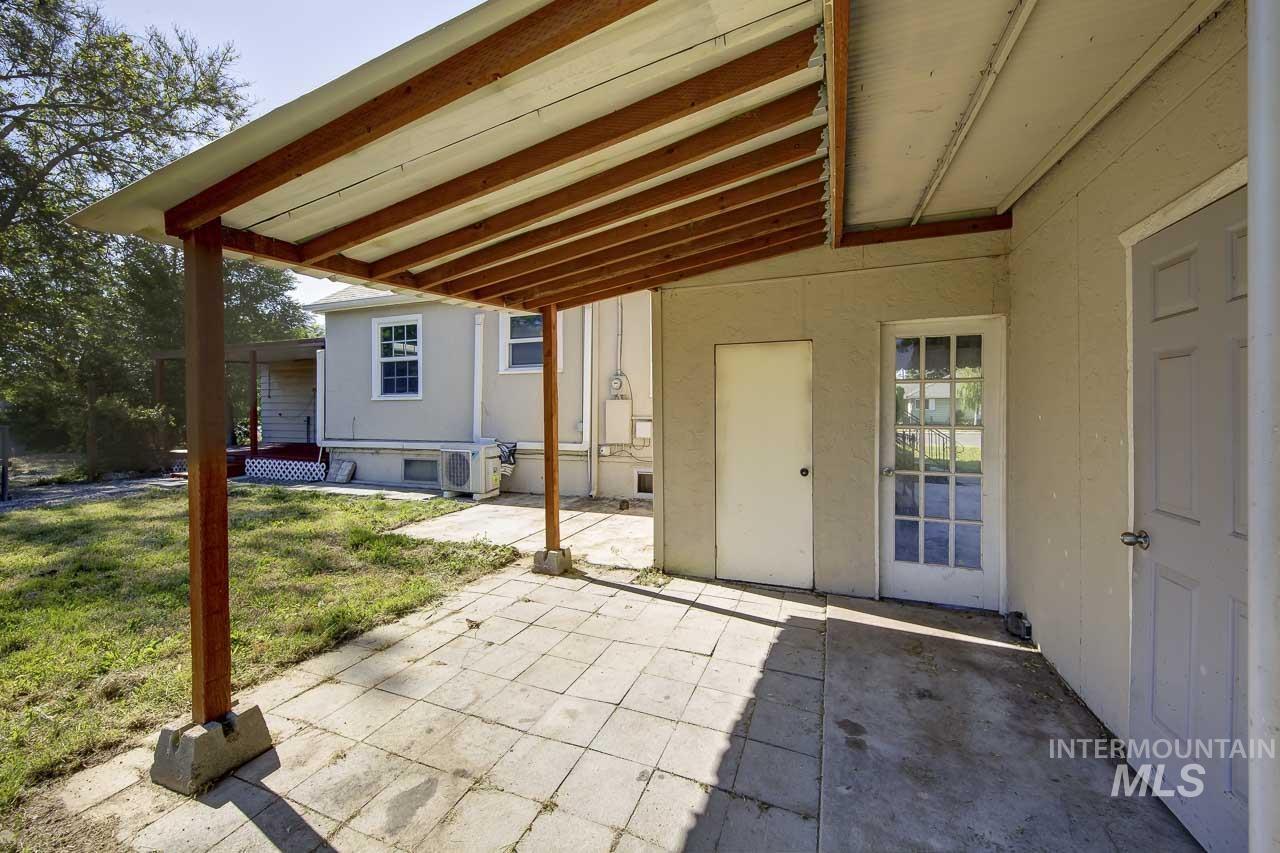 1202 E Main Street Property Photo 39