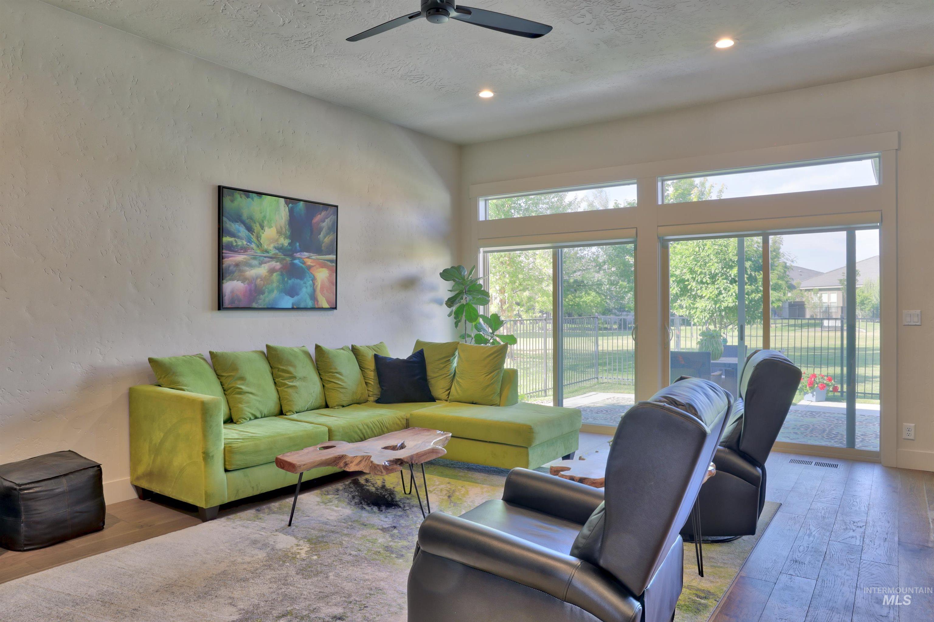6623 N Crantini Way Property Photo 5