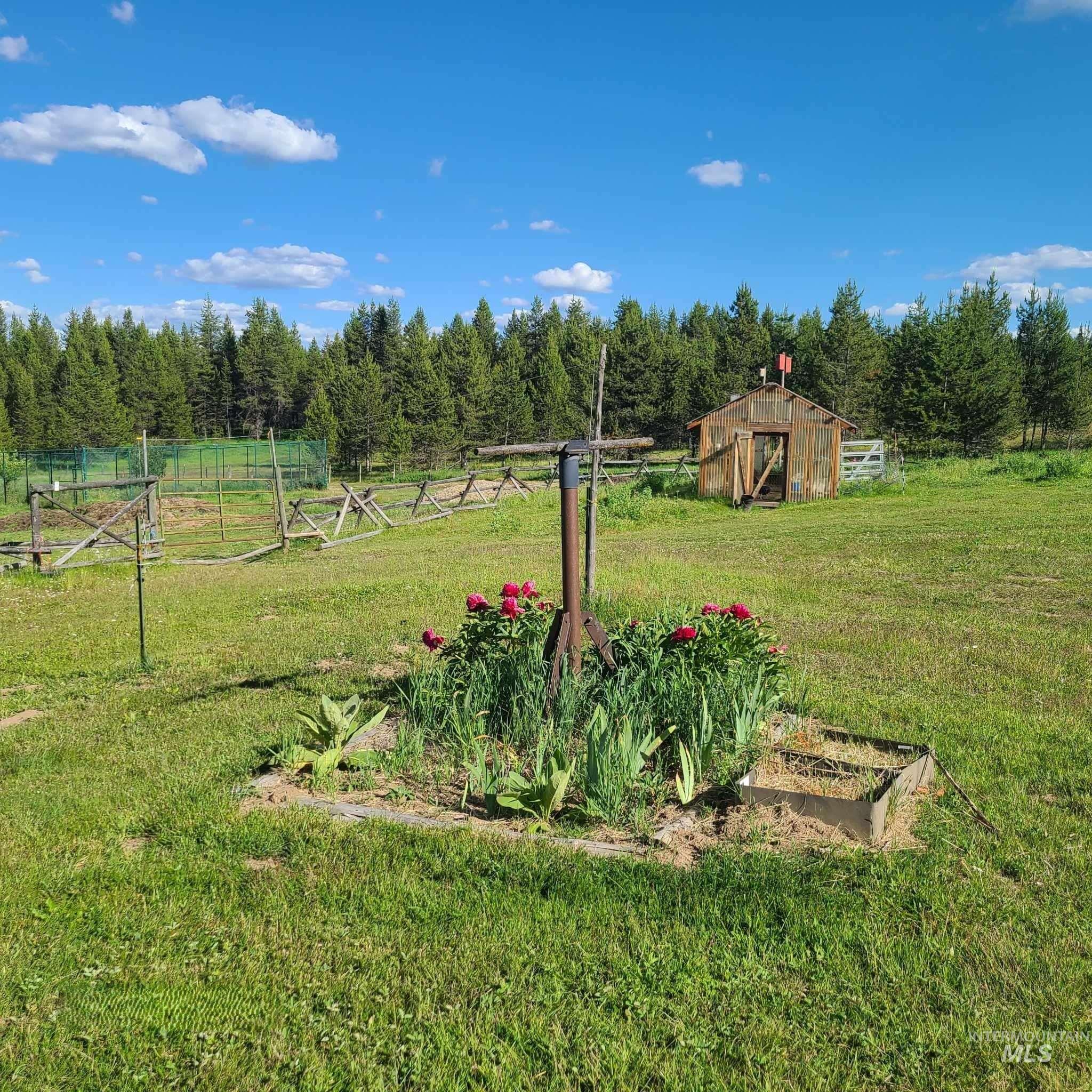 1050 Maxwell Lane Property Photo 21