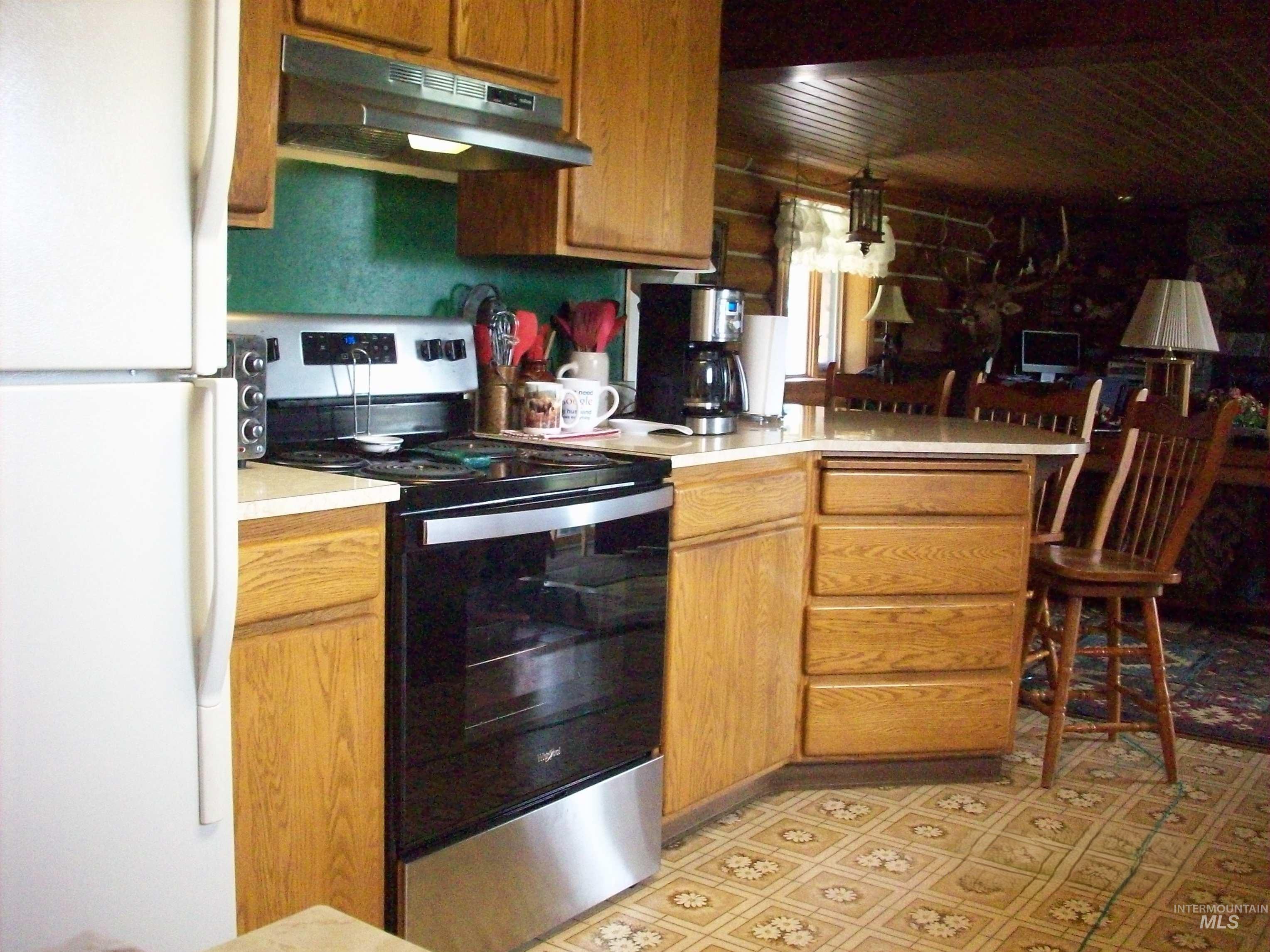 1050 Maxwell Lane Property Photo 32