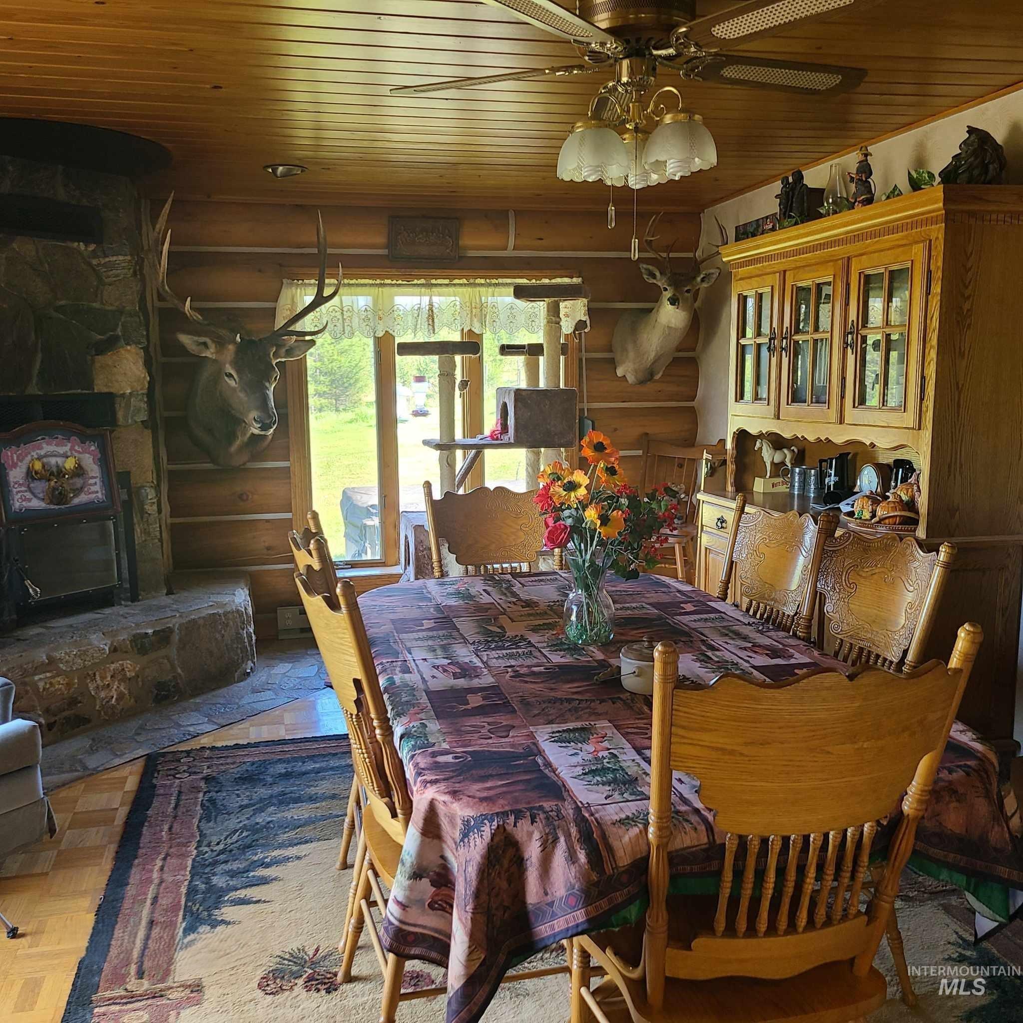 1050 Maxwell Lane Property Photo 34