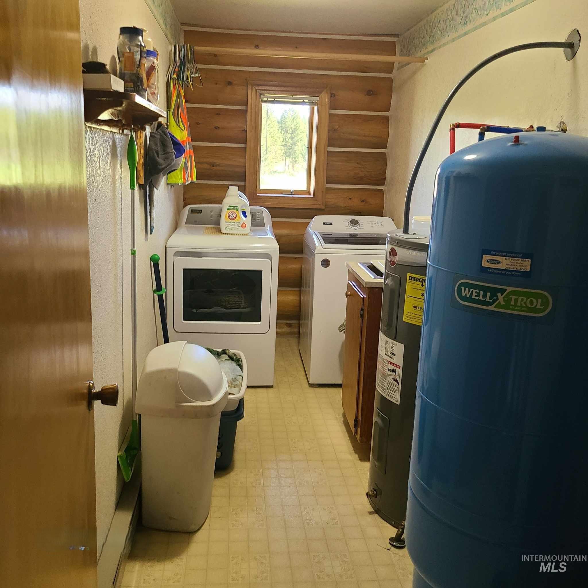 1050 Maxwell Lane Property Photo 37