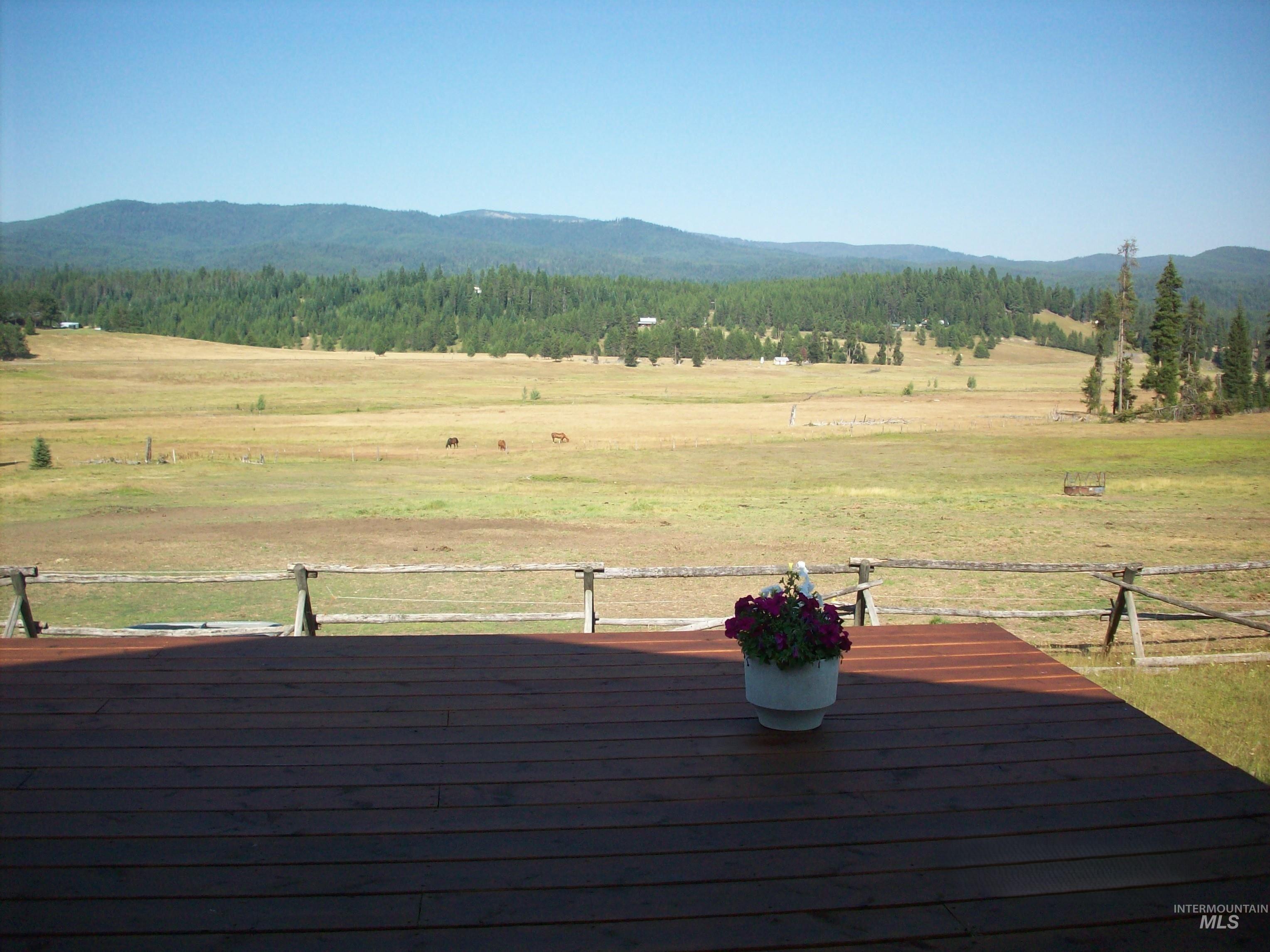 1050 Maxwell Lane Property Photo 48
