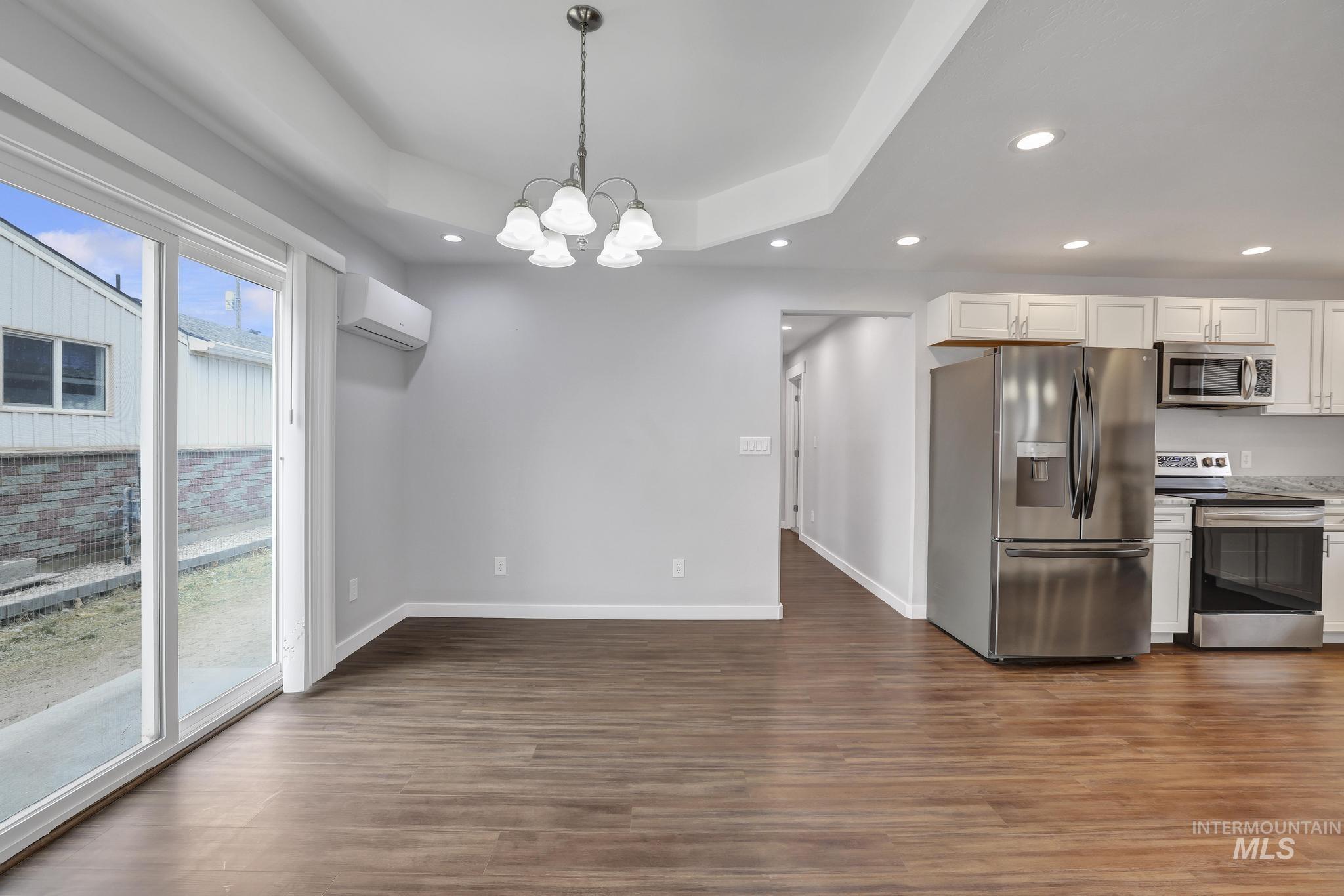 116 8th Ave Property Photo 12